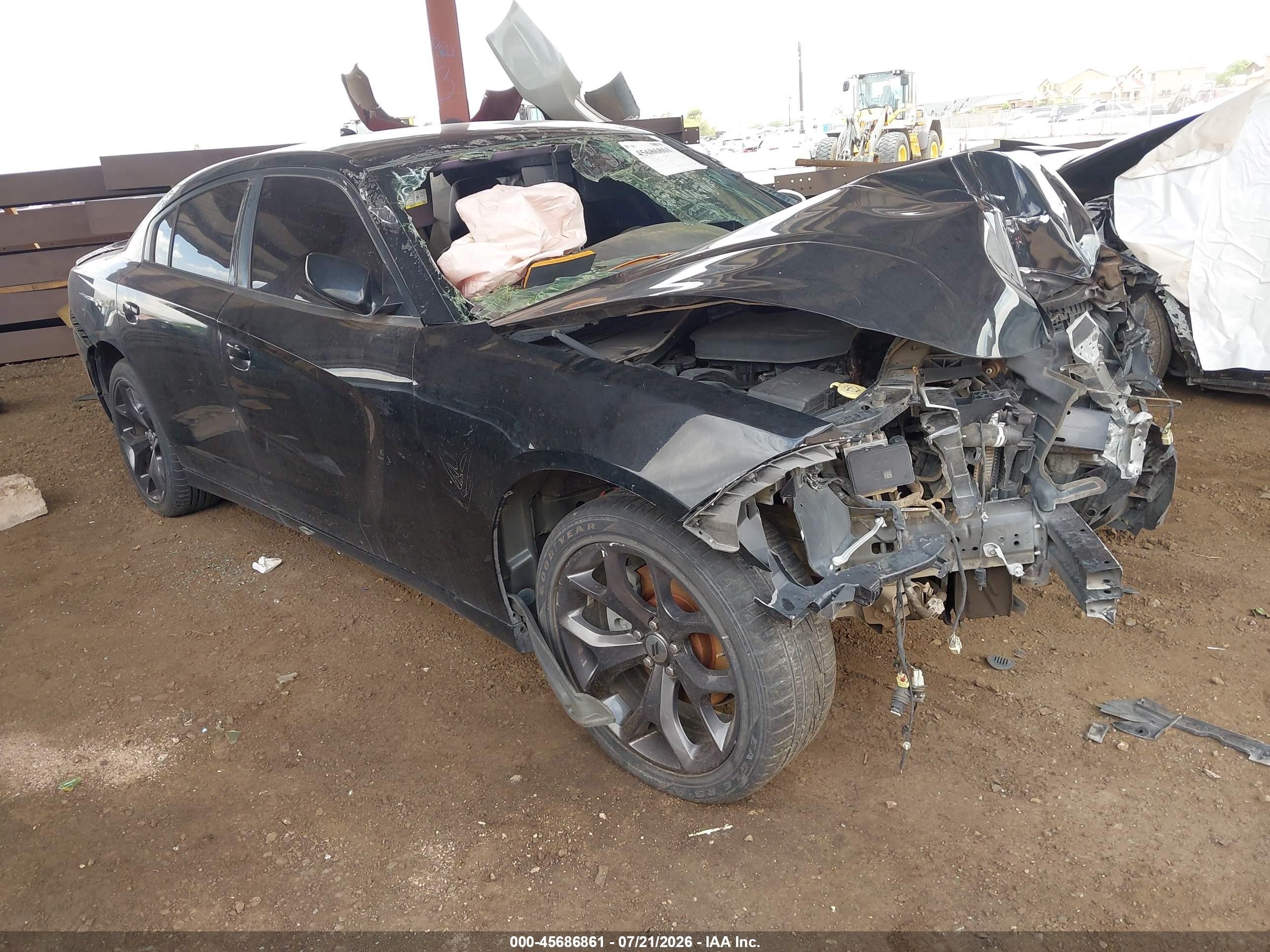 2017 Dodge Charger SXT, VIN 2C3CDXHGXHH667584 — Перед