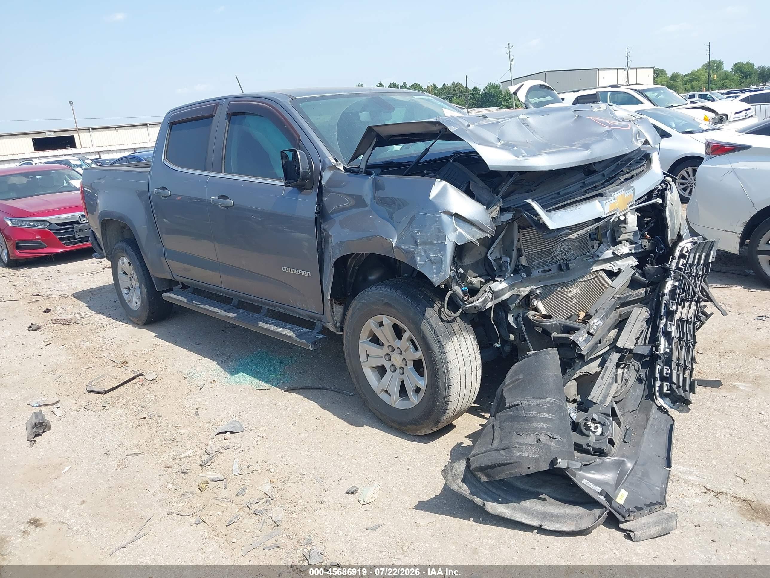 2018 Chevrolet Colorado 2WD LT, VIN 1GCGSCEN2J1134597 — Перед