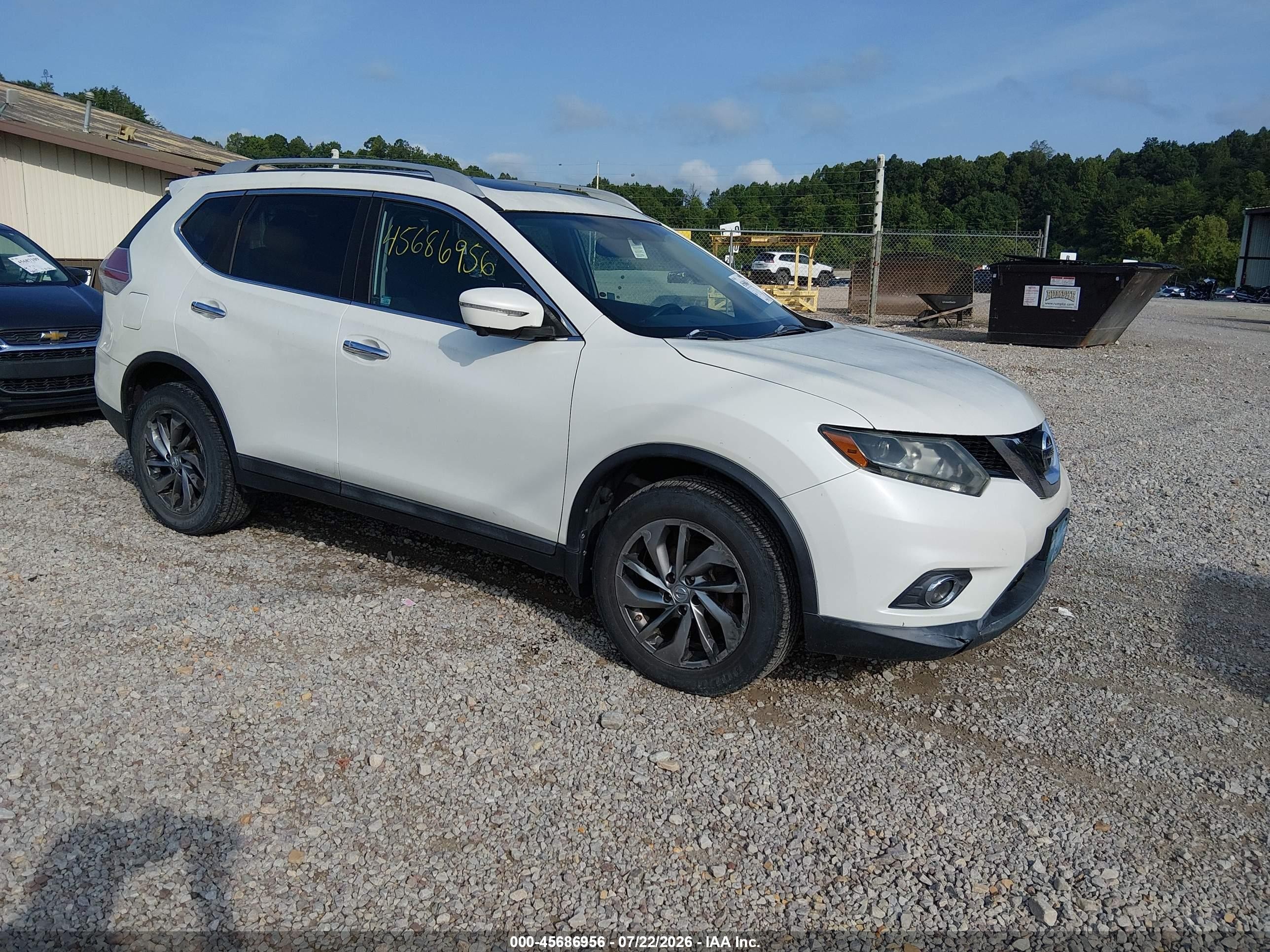 2015 Nissan Rogue SL, VIN 5N1AT2MV8FC795542 — Repossession