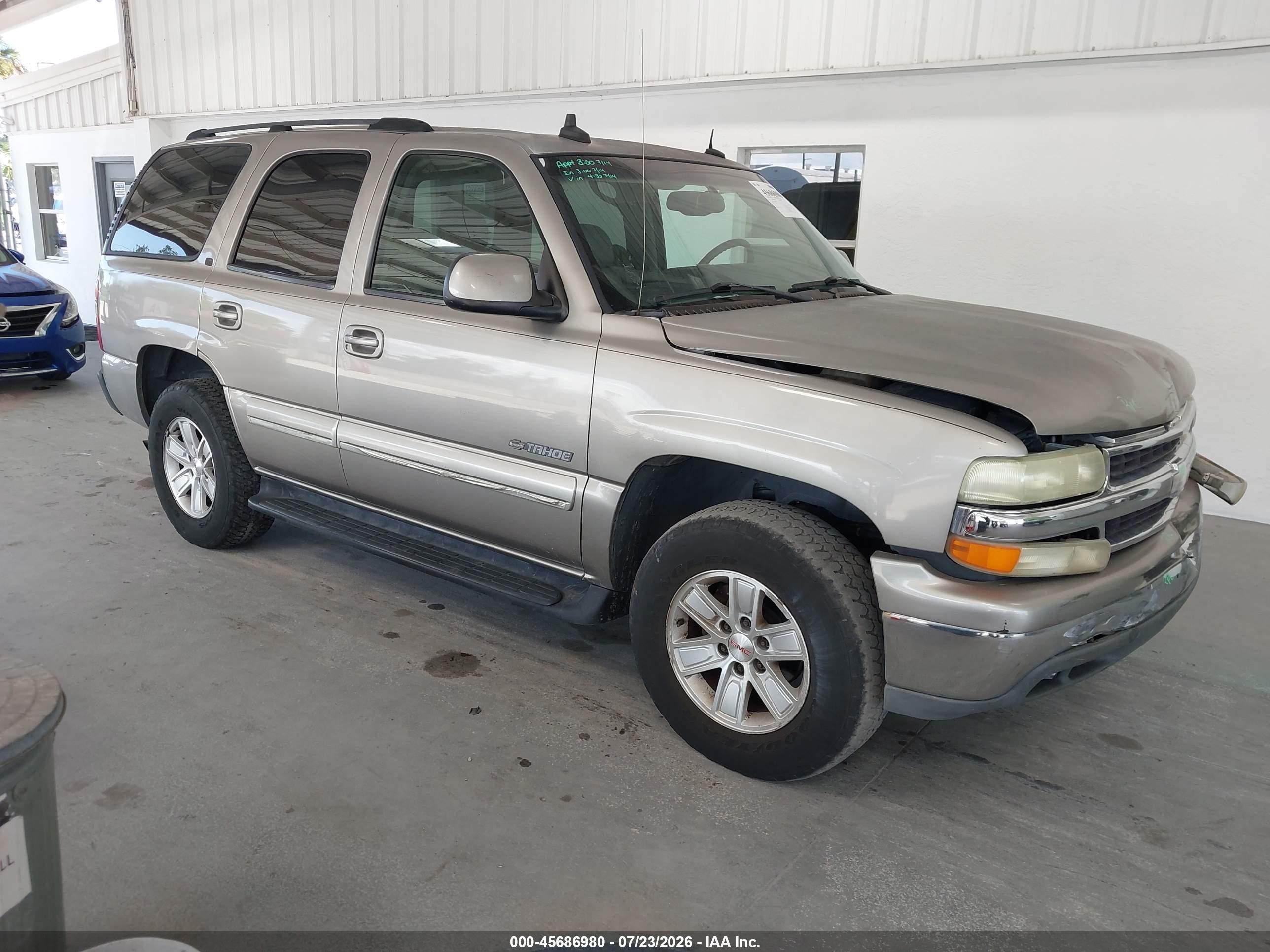 2003 Chevrolet Tahoe LT, VIN 1GNEC13Z53R110983 — Front end