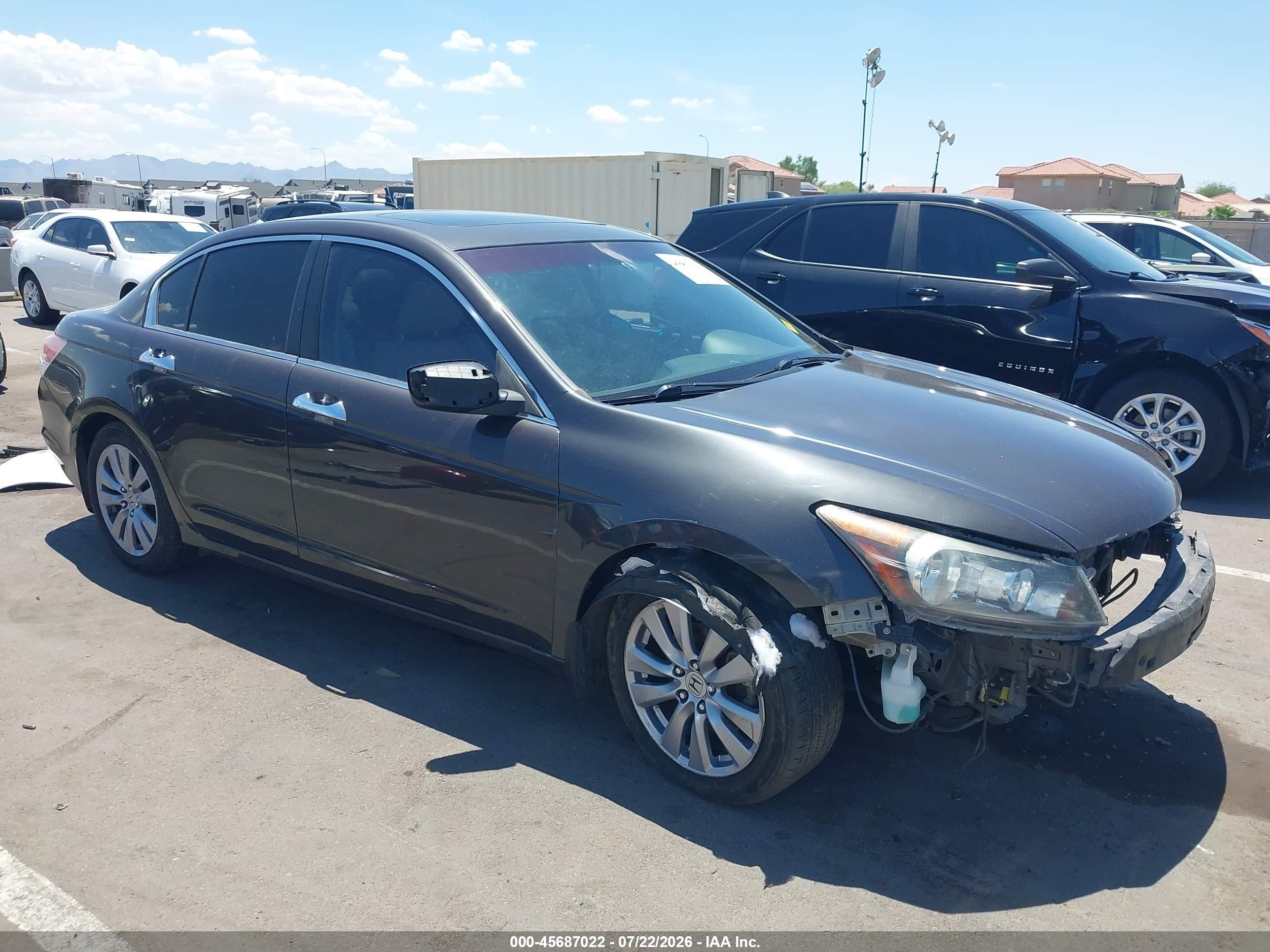 2011 Honda Accord EX-L, VIN 1HGCP3F85BA010514 — Side