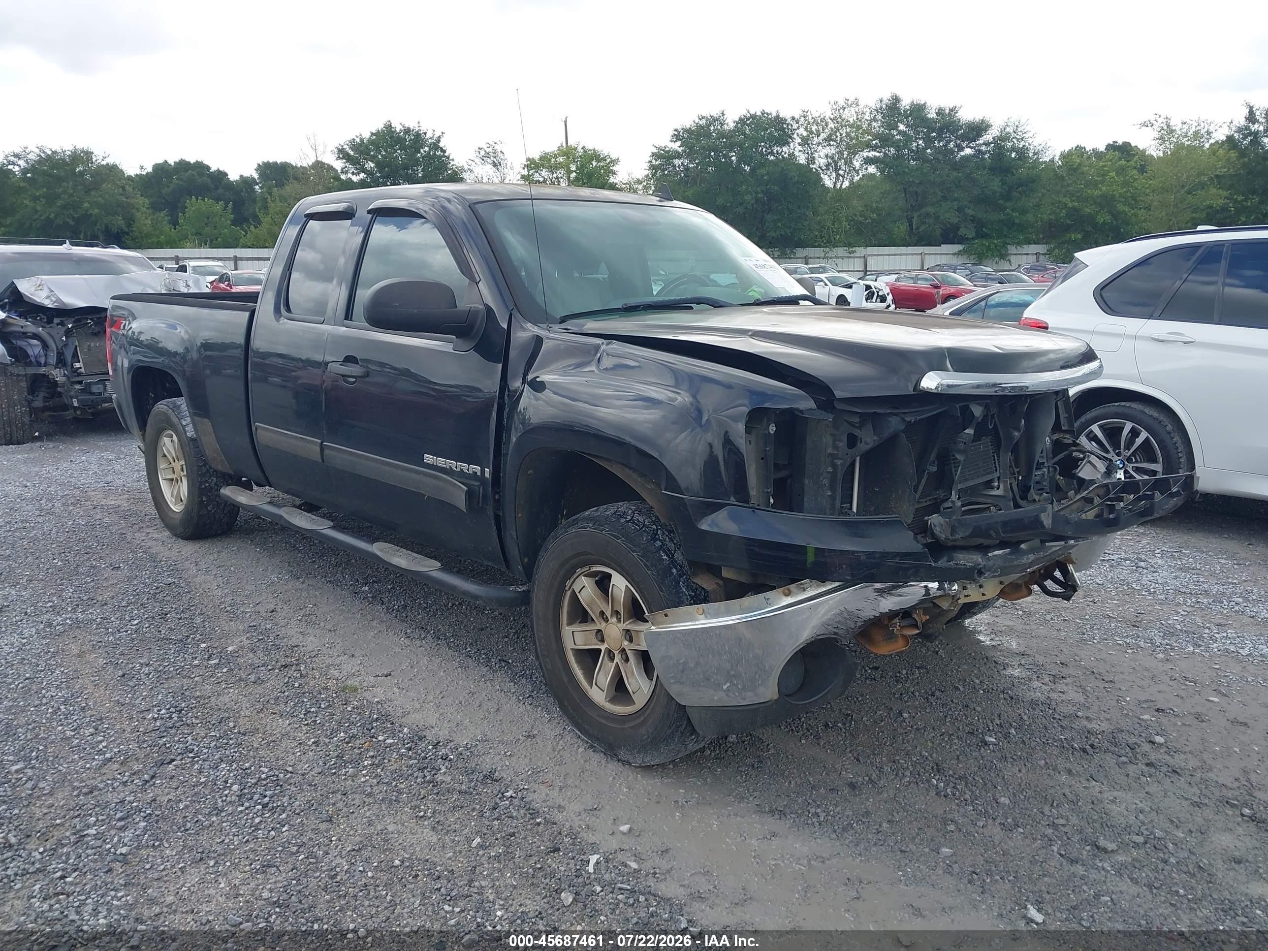 2009 GMC Sierra 1500 SLE, VIN 2GTEK290991122145 — Front end