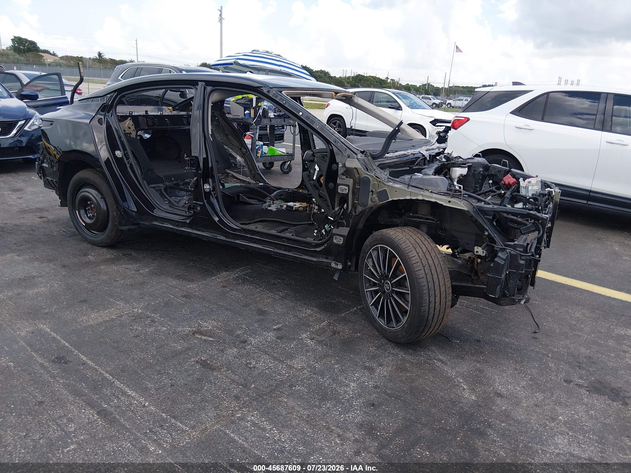 2021 Nissan Maxima SV, VIN 1N4AA6CVXMC501452 — После угона