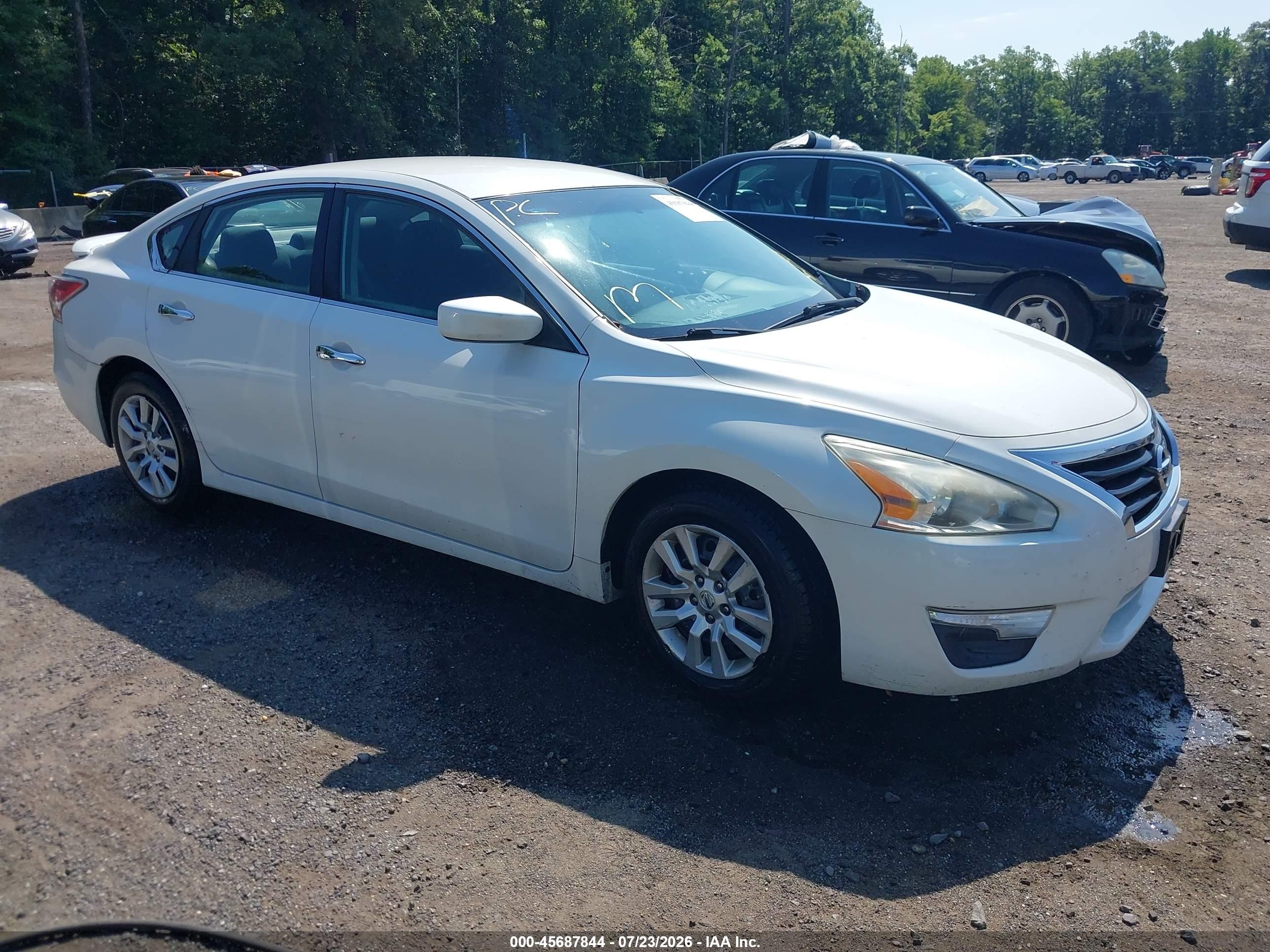 2015 Nissan Altima S, VIN 1N4AL3AP1FN347444 — Fresh water flood