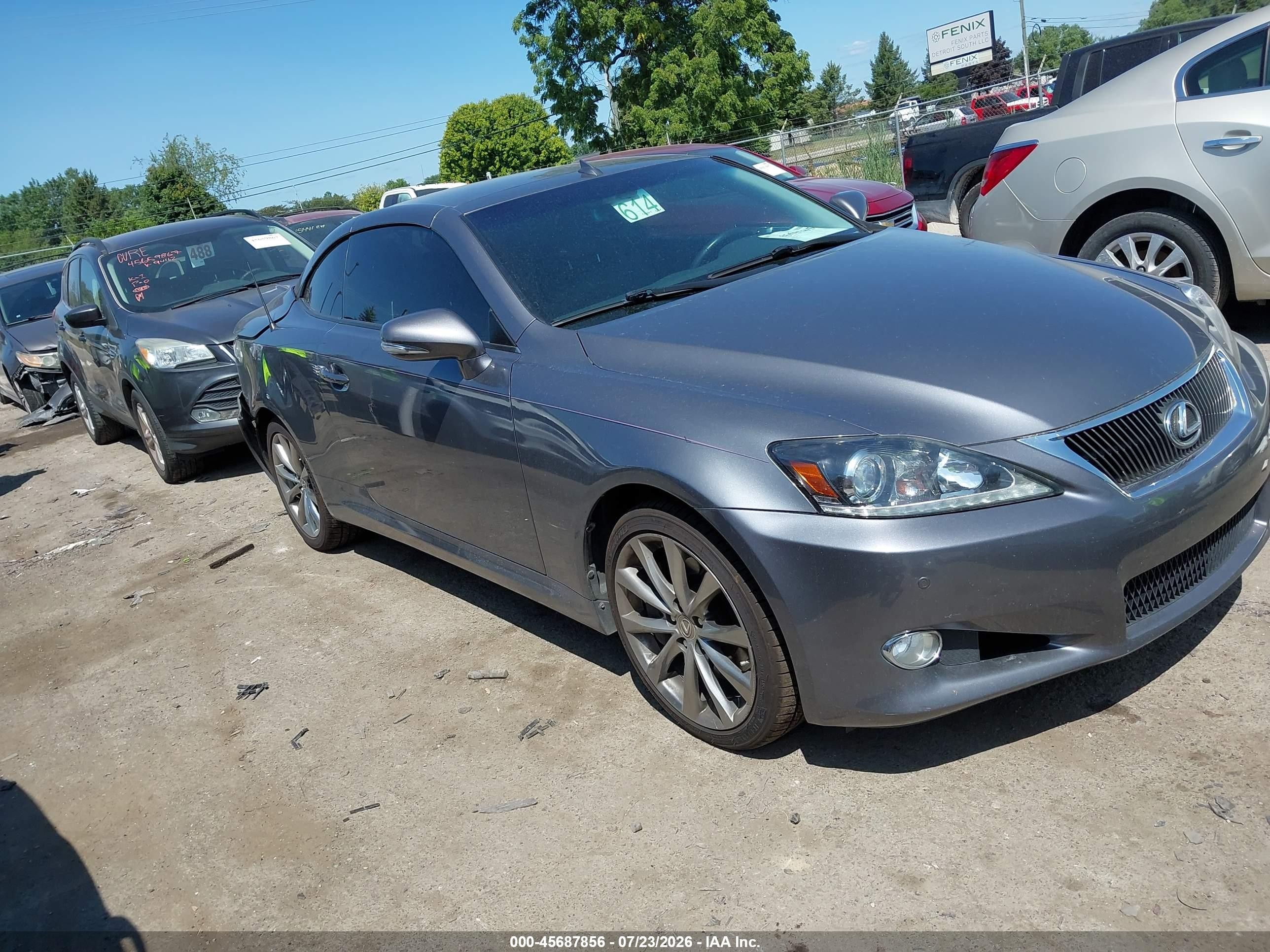 2015 Lexus IS 350 C, VIN JTHFE2C26F2511518 — Rear end