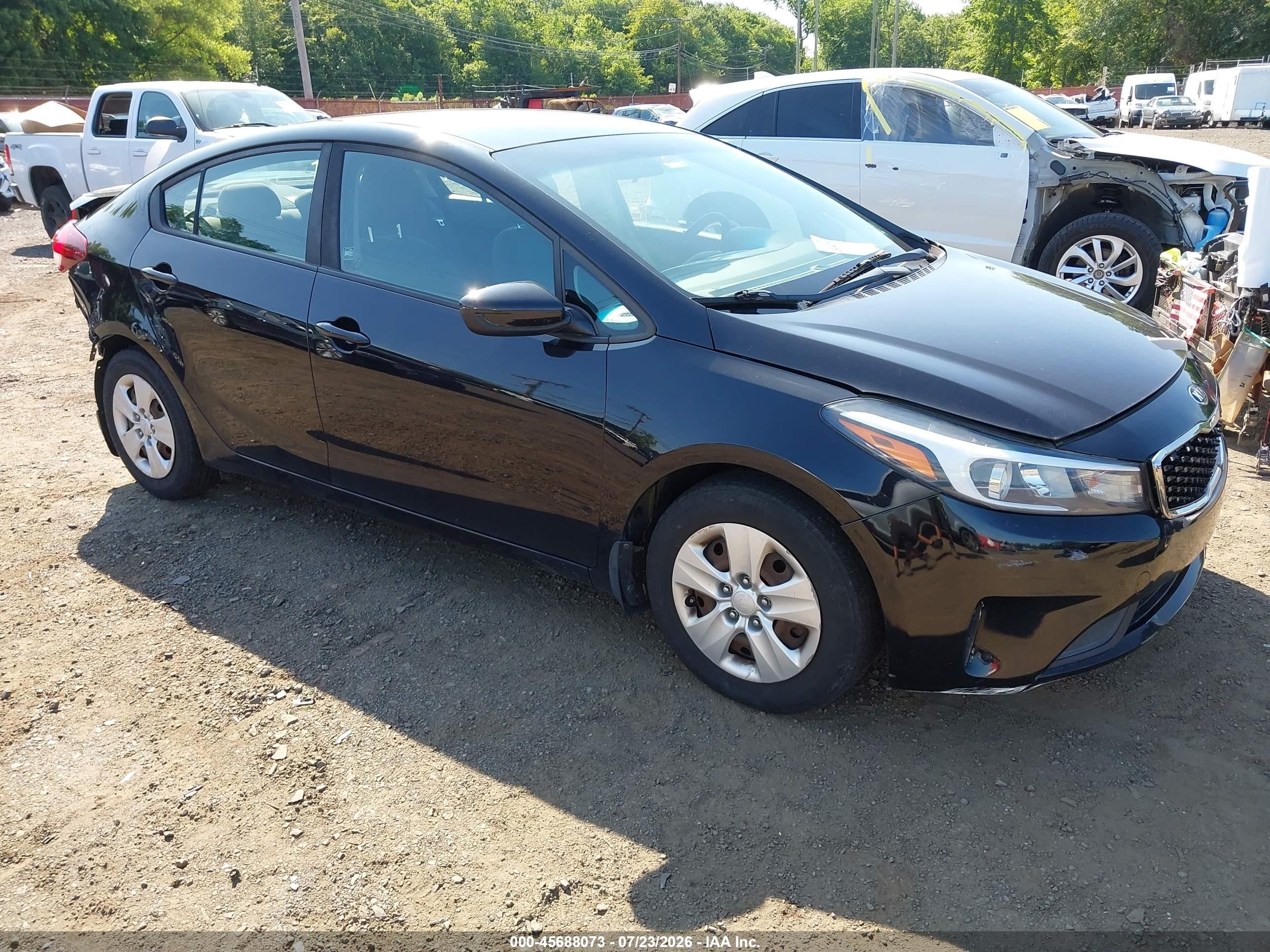 2018 Kia Forte LX, VIN 3KPFK4A78JE210006 — Rear end