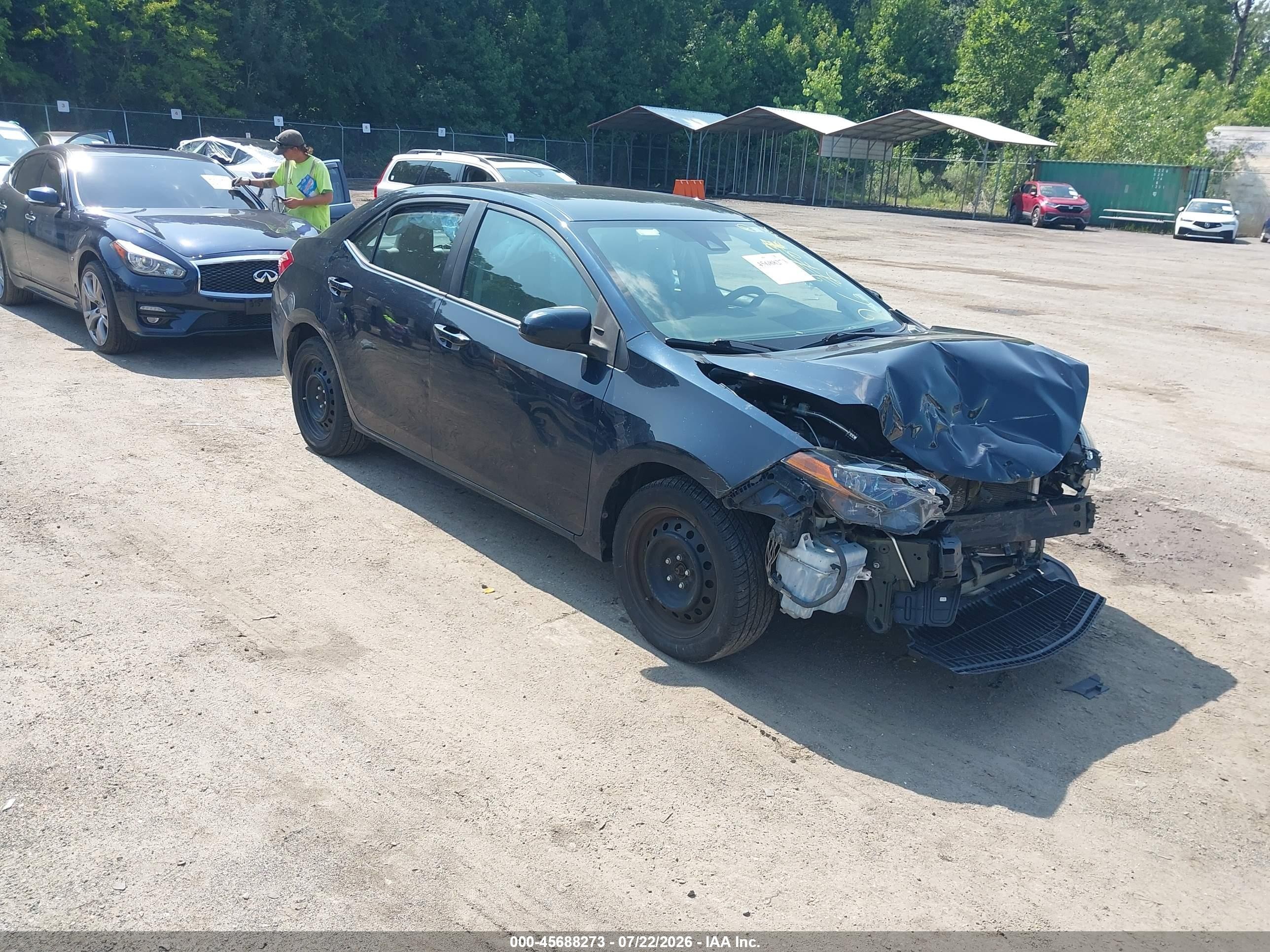 2019 Toyota Corolla LE, VIN 2T1BURHE6KC176190 — Front end