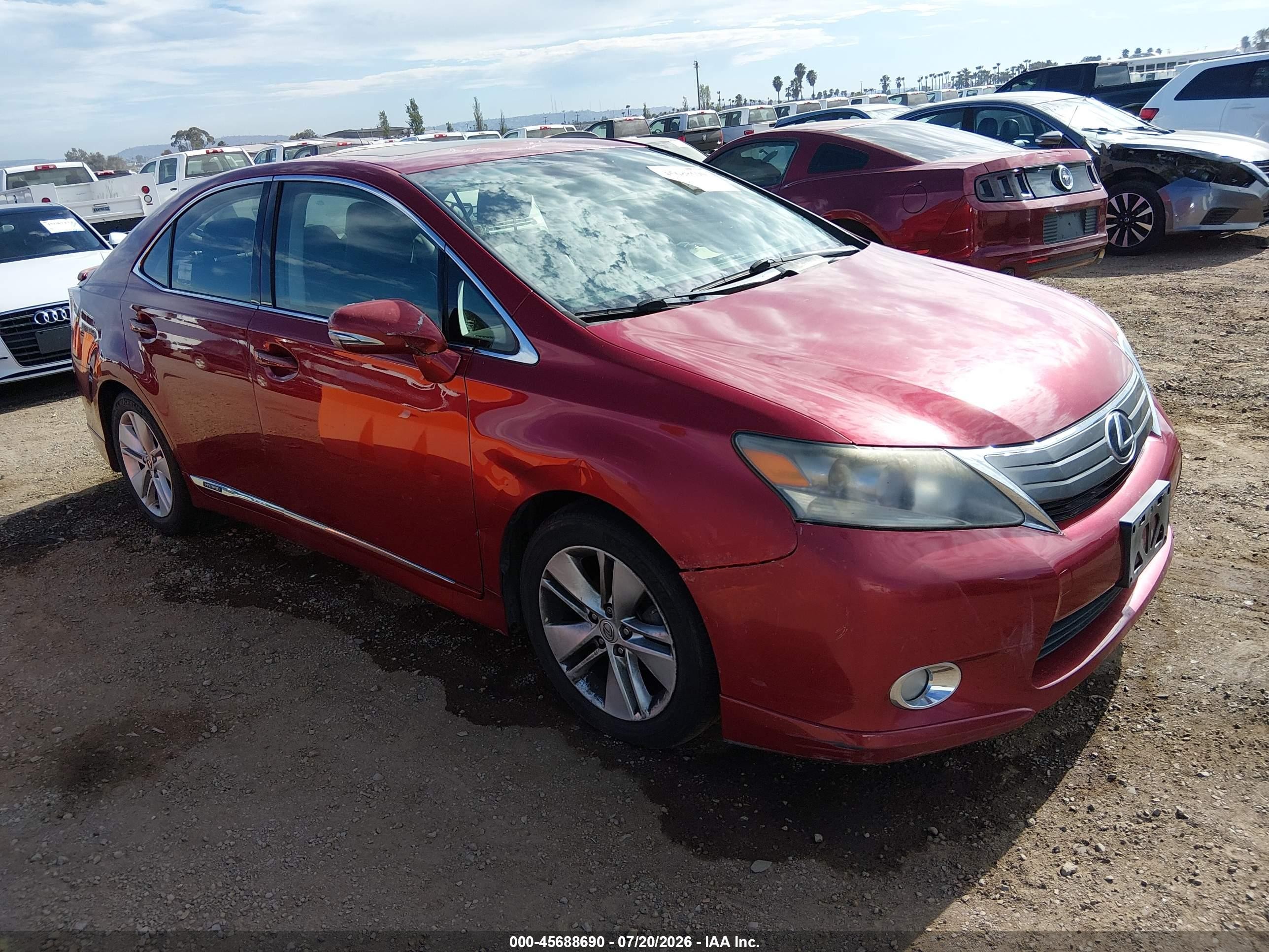 2010 Lexus HS 250h Premium, VIN JTHBB1BA4A2027317 — Normal wear
