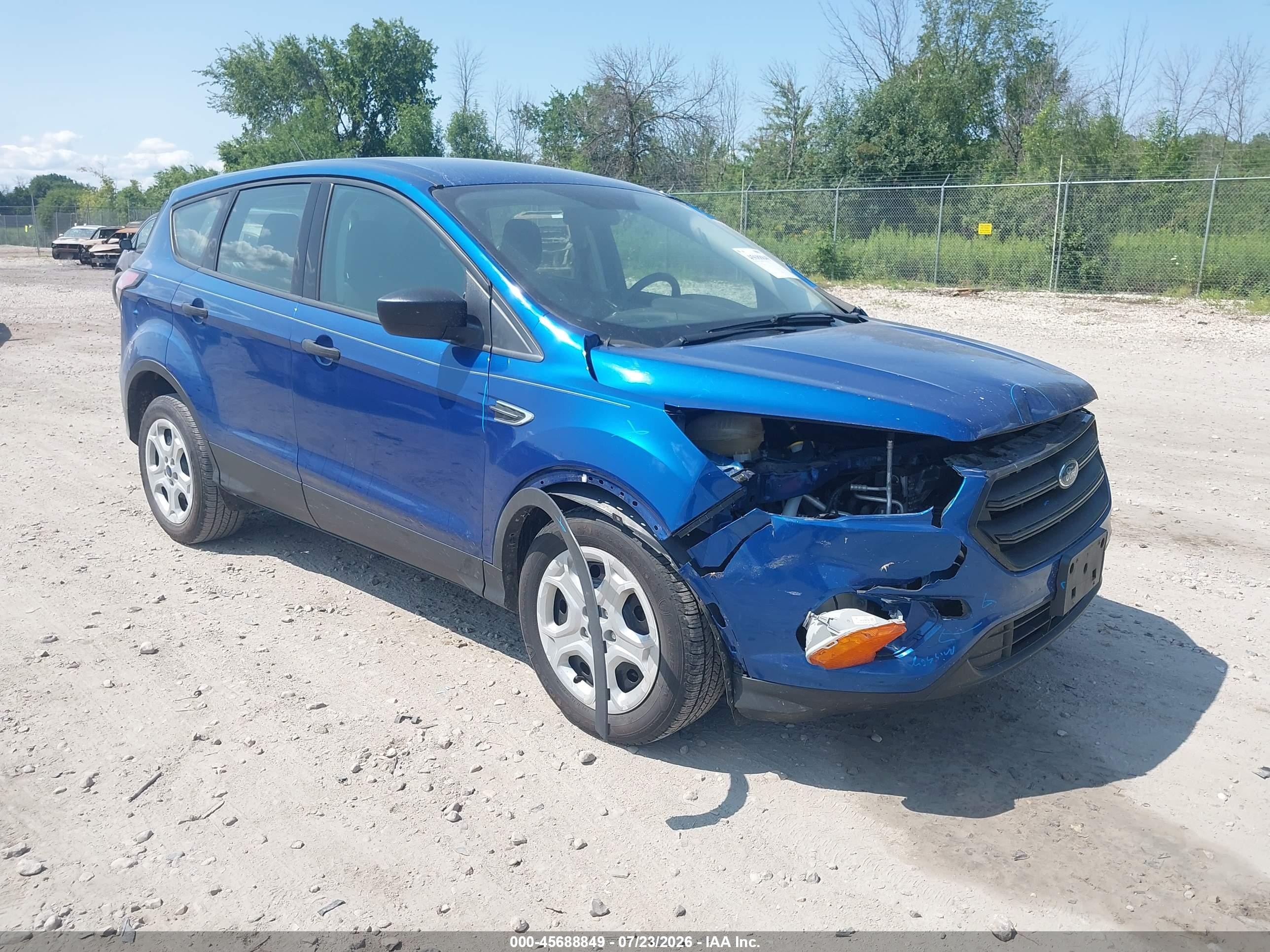 2018 Ford Escape S, VIN 1FMCU0F70JUA18252 — Front end