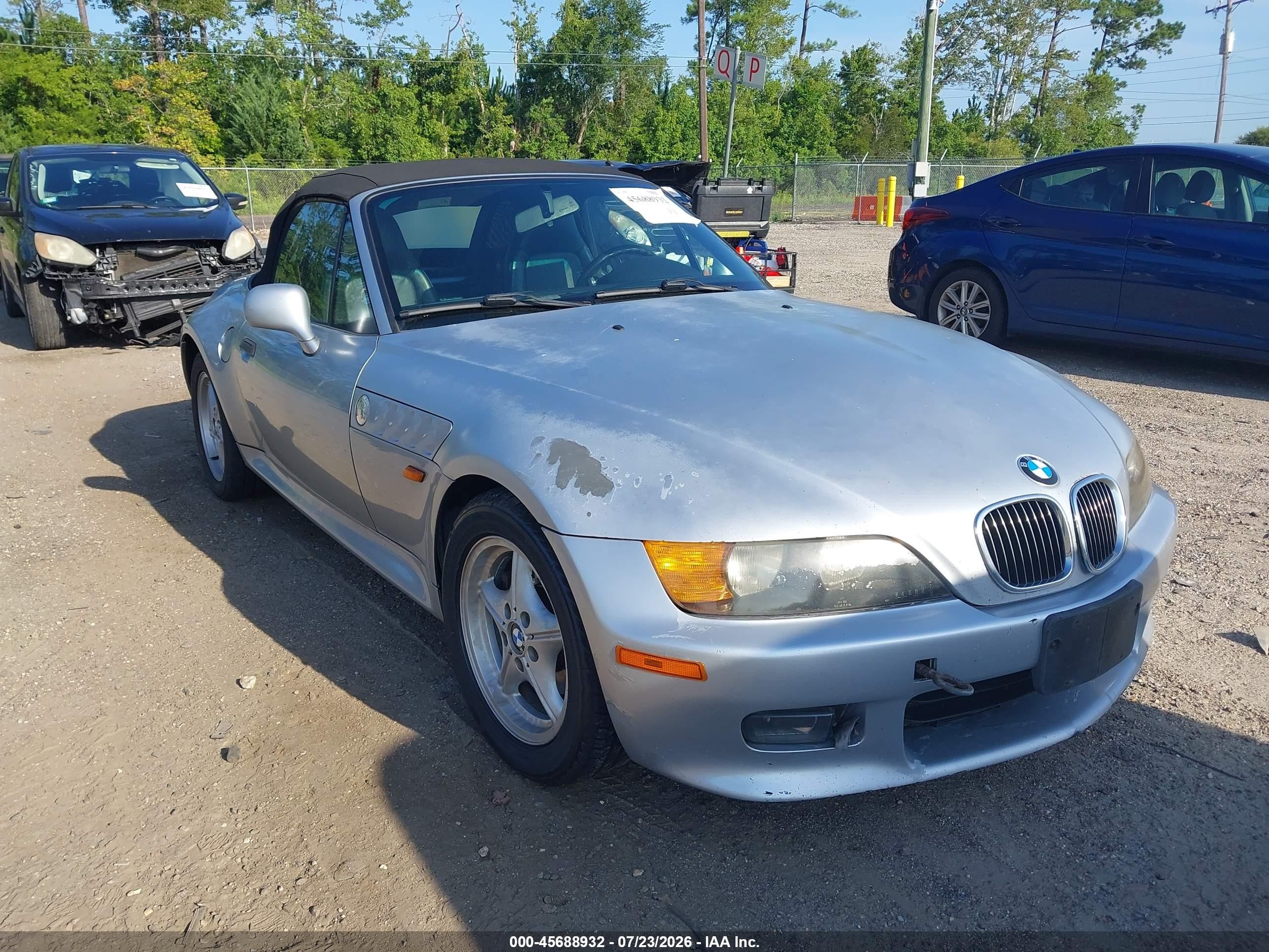 1999 BMW Z3 2.5, VIN 4USCH9339XLF82363 — Normal wear