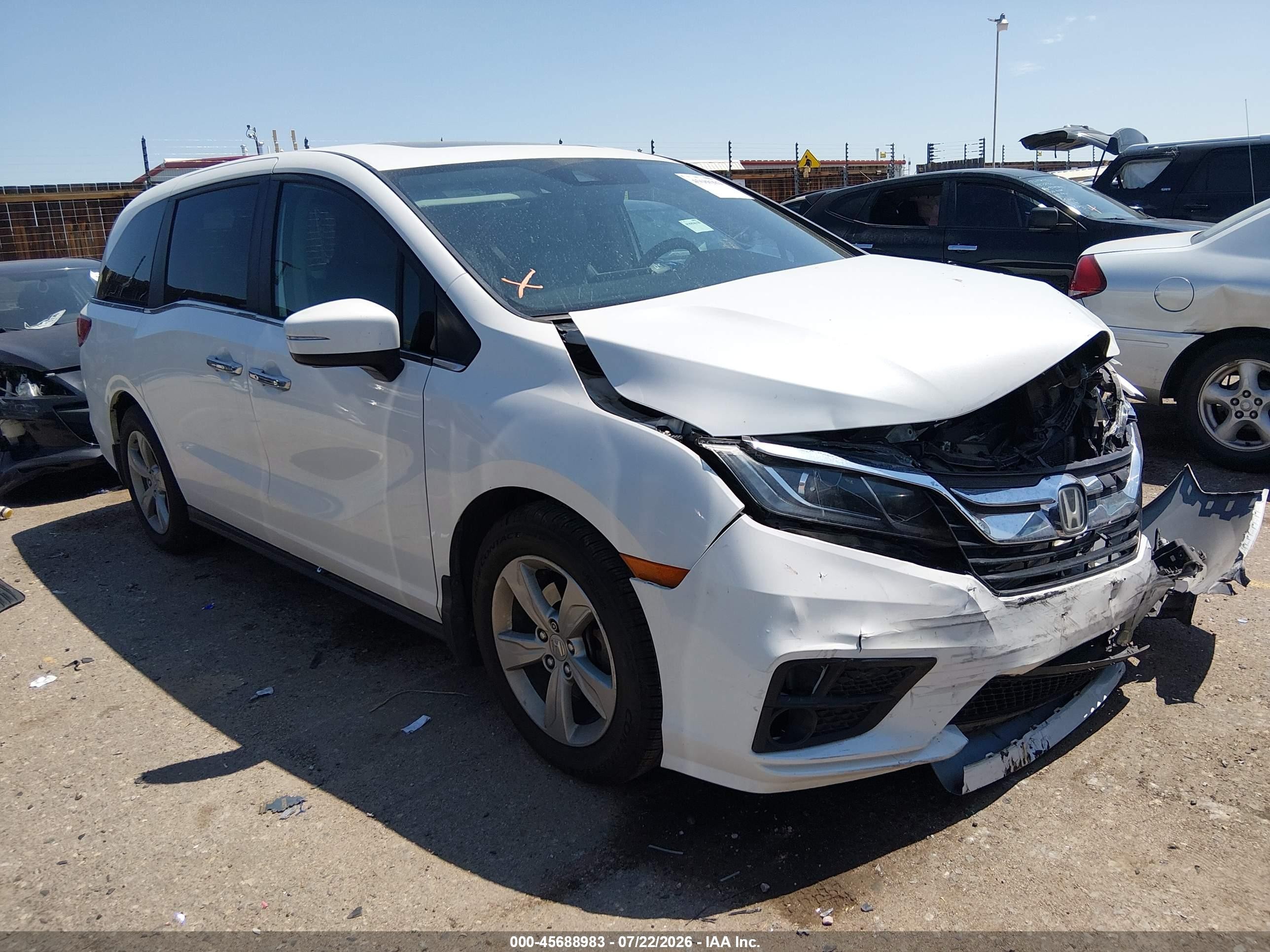 2020 Honda Odyssey EX-L, VIN 5FNRL6H73LB021286 — Front end