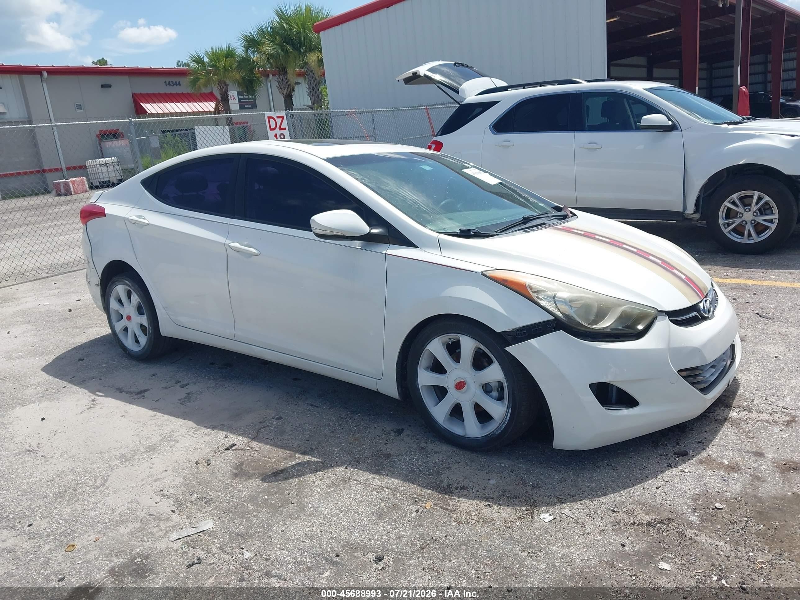 2013 Hyundai Elantra GLS, VIN 5NPDH4AE8DH222077 — Front end