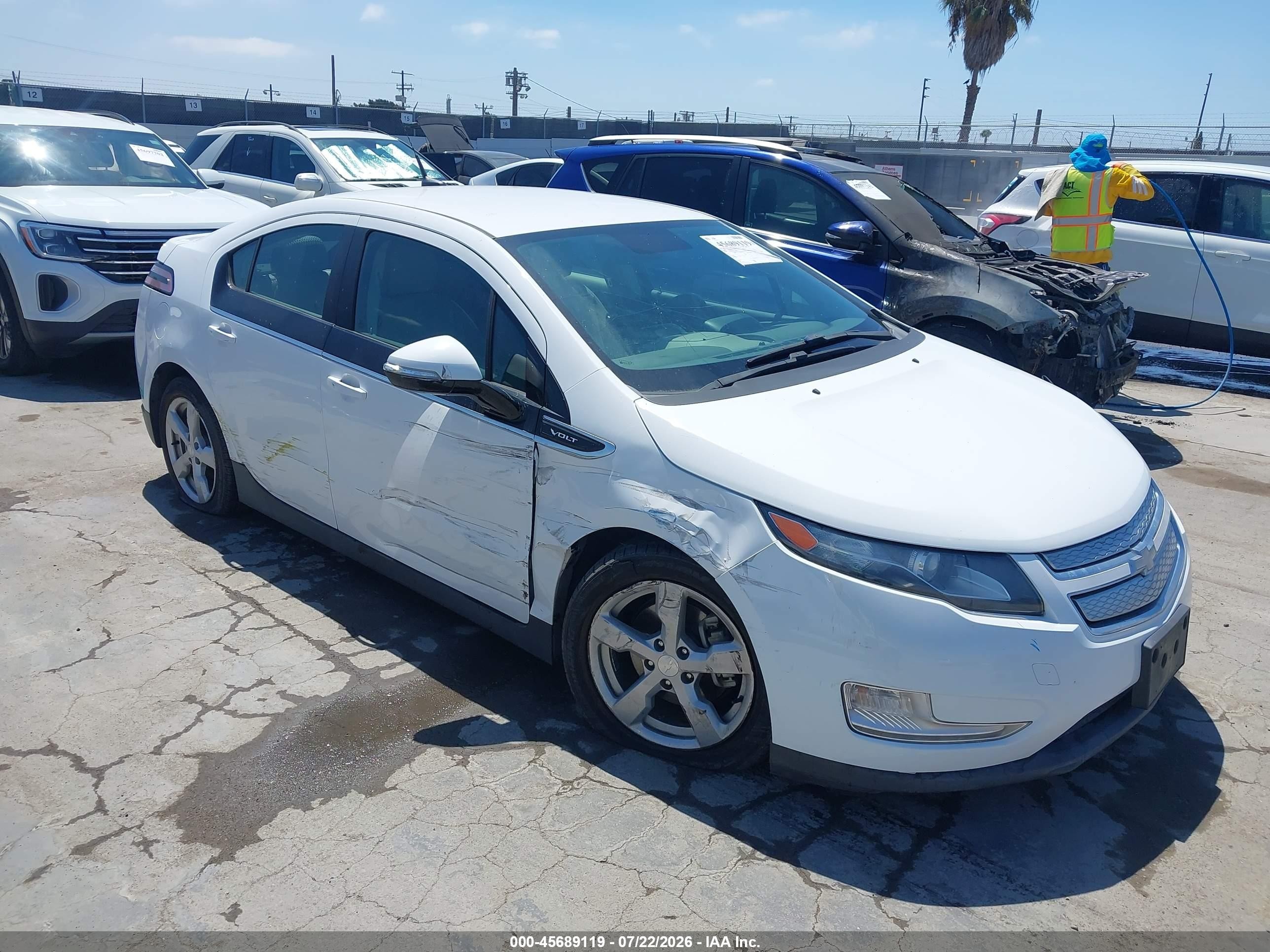 2013 Chevrolet Volt, VIN 1G1RF6E47DU133639 — Normal wear