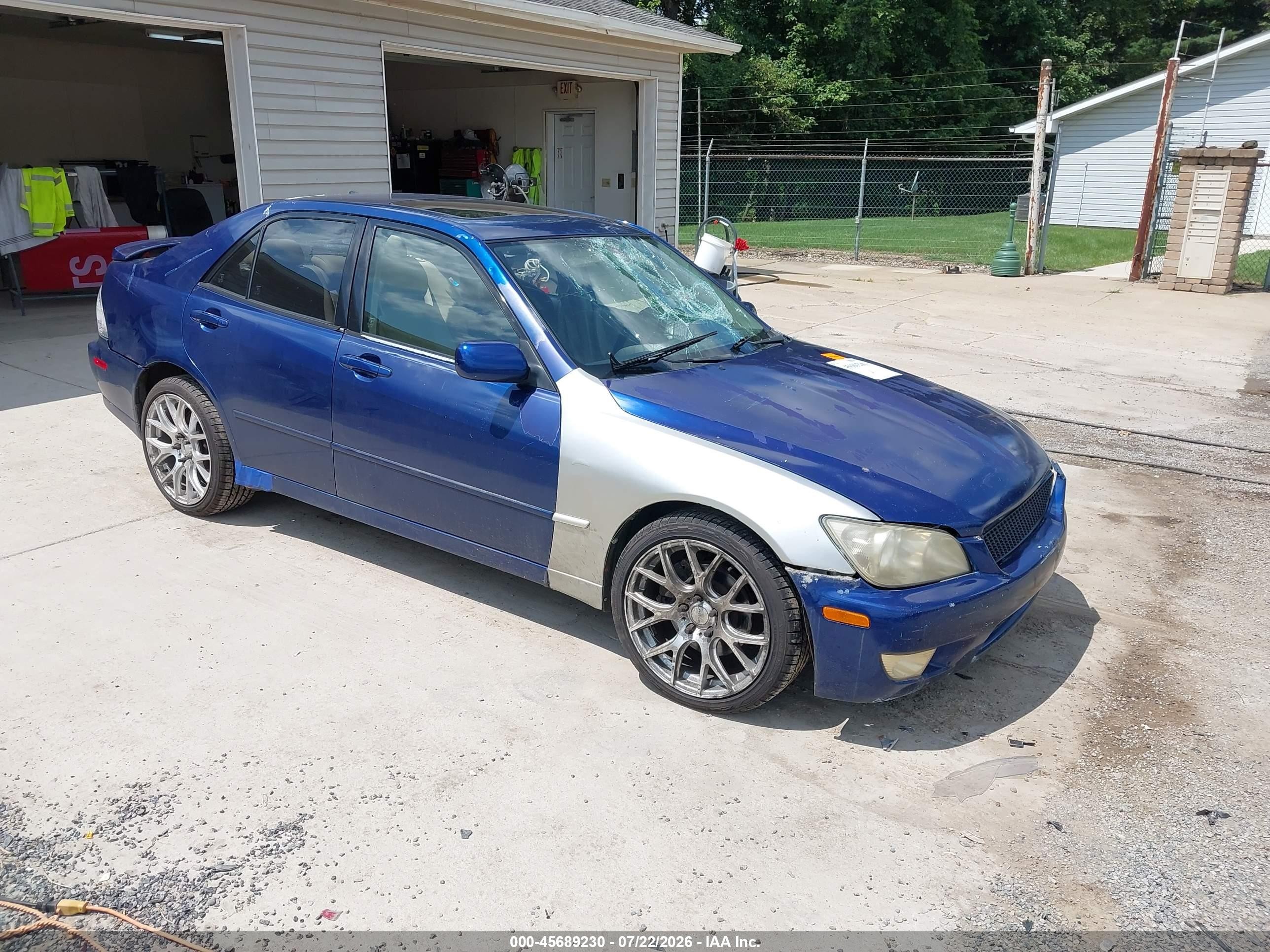 2001 Lexus IS 300/350, VIN JTHBD182710015264 — All over