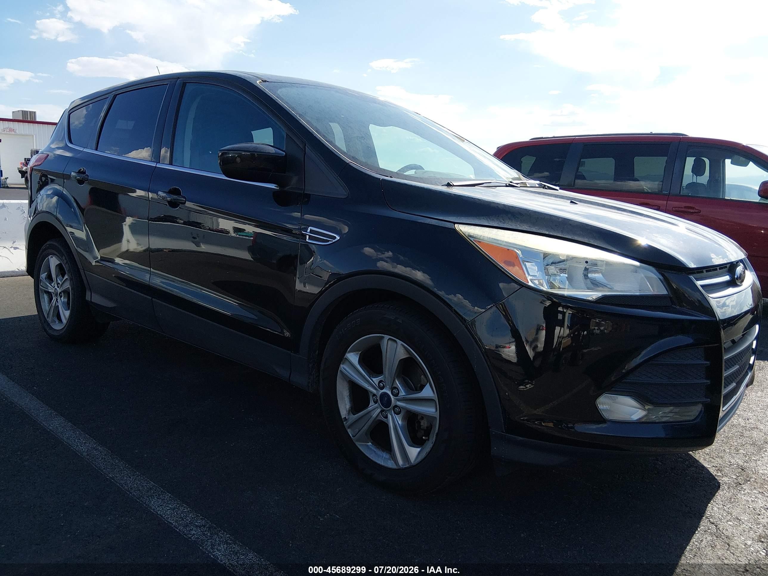 2014 Ford Escape SE, VIN 1FMCU0GX5EUA94229 — Normal wear