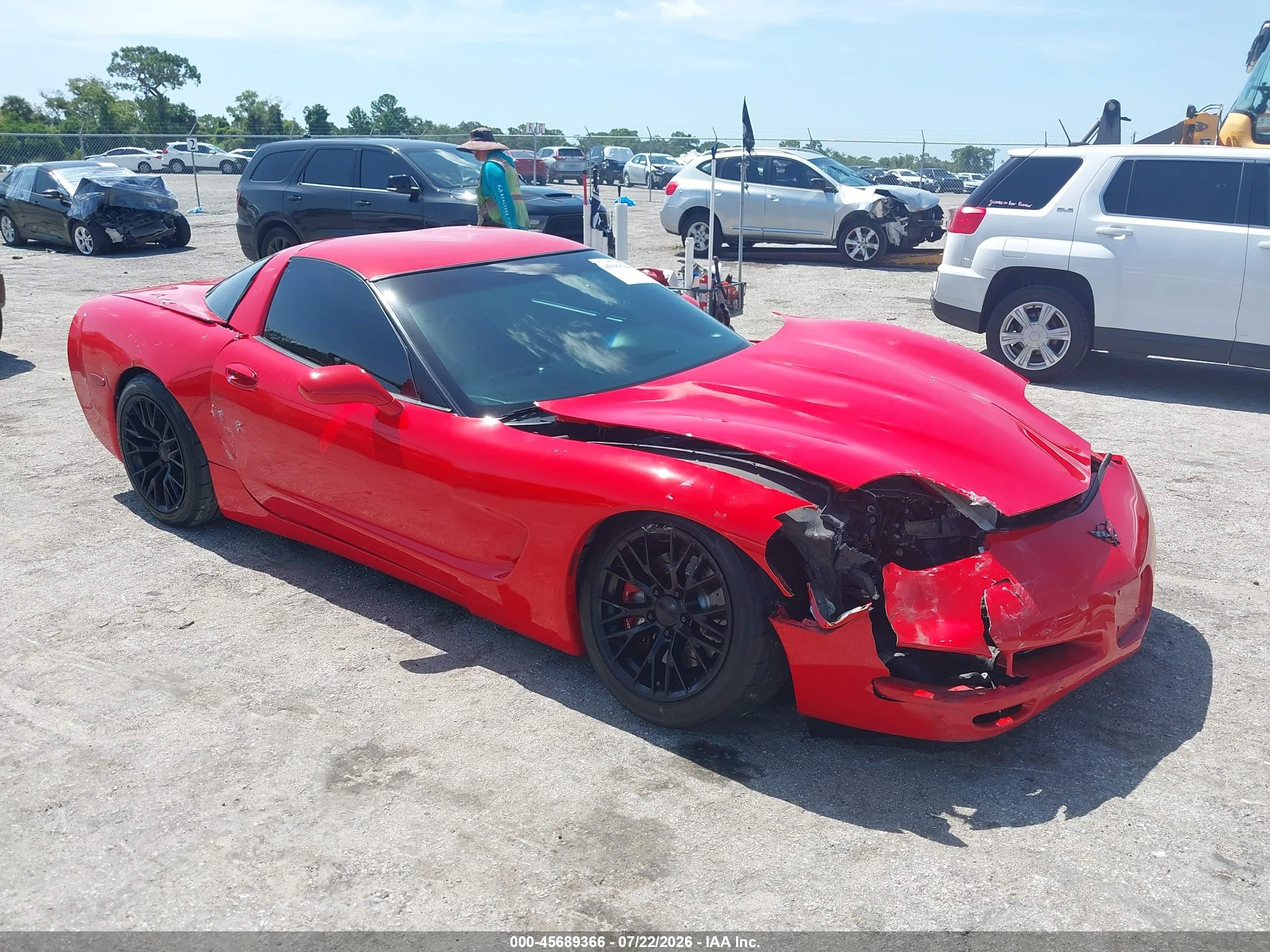 2002 Chevrolet Corvette, VIN 1G1YY22G325120617 — Front end