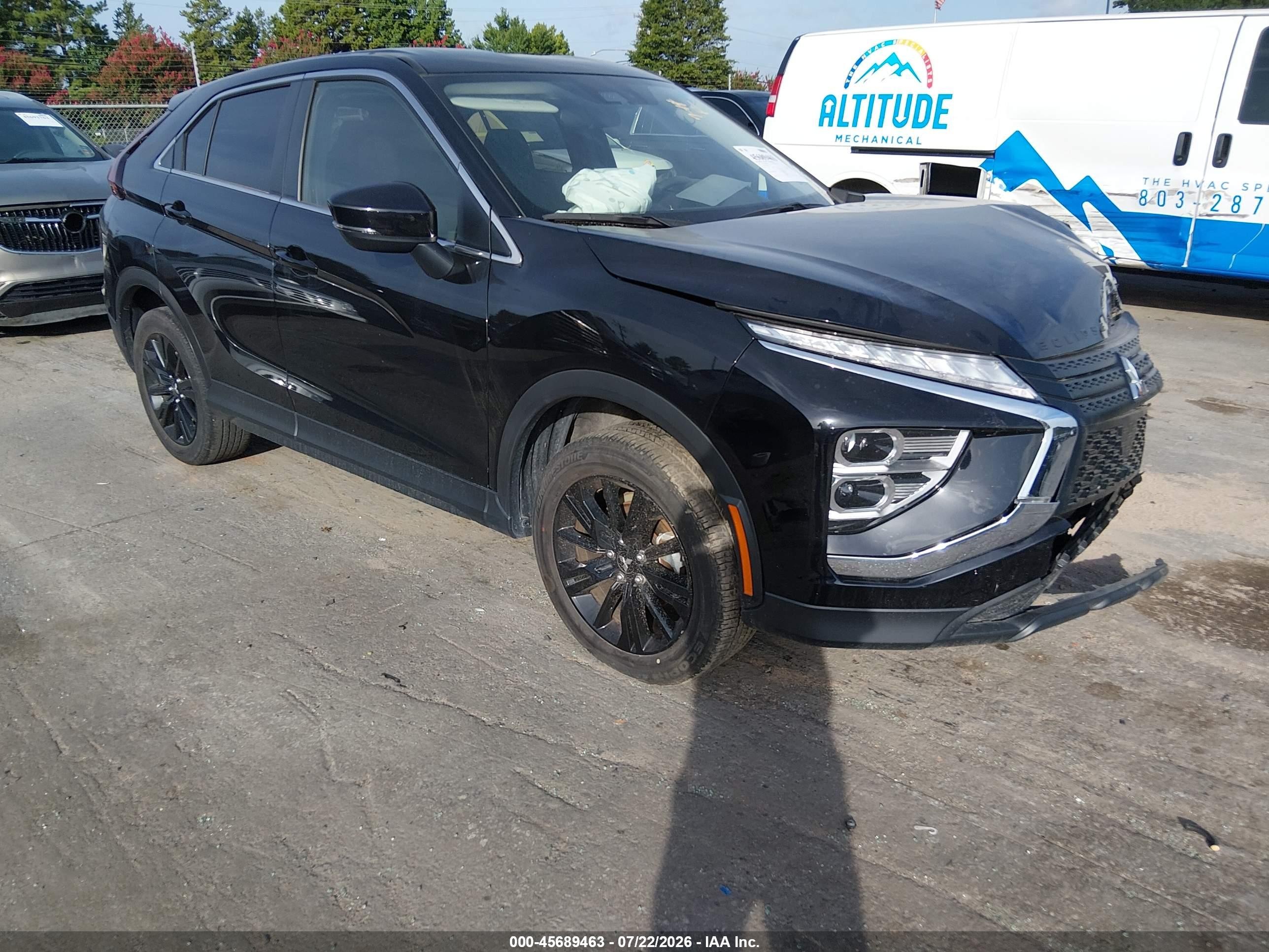 2025 Mitsubishi Eclipse Cross LE, VIN JA4ATVAA1SZ012117 — Front end