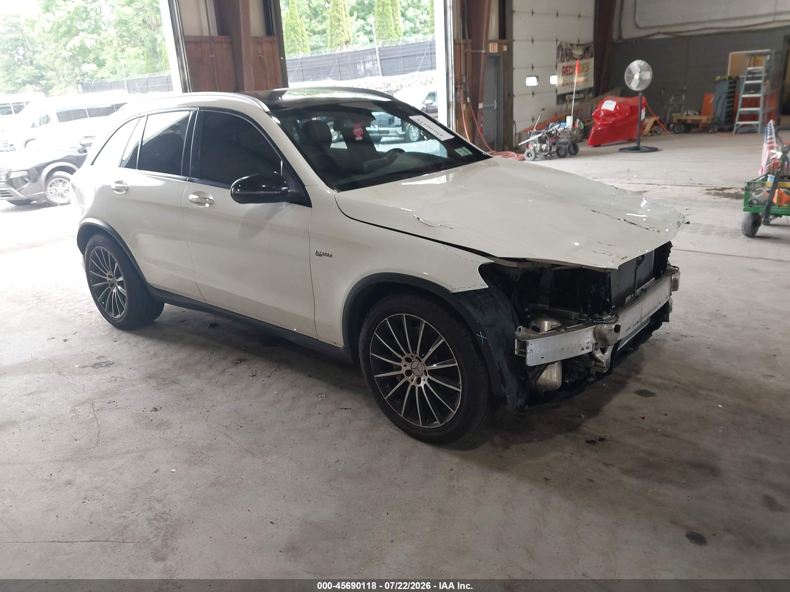 2018 Mercedes-Benz GLC 43 AMG, VIN WDC0G6EB4JF434052 — Front end