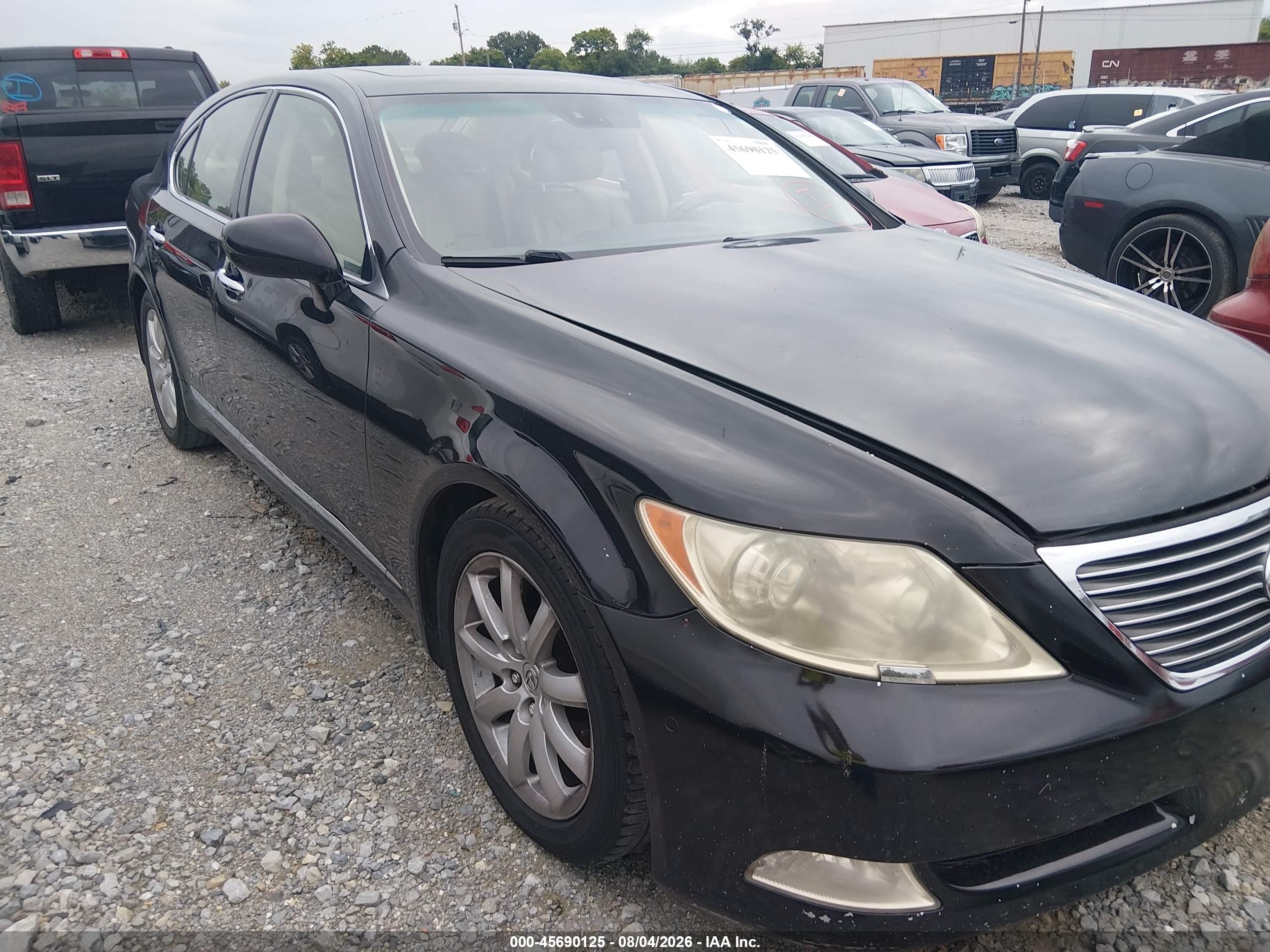 2007 Lexus LS 460, VIN JTHBL46F775043071 — Normal wear