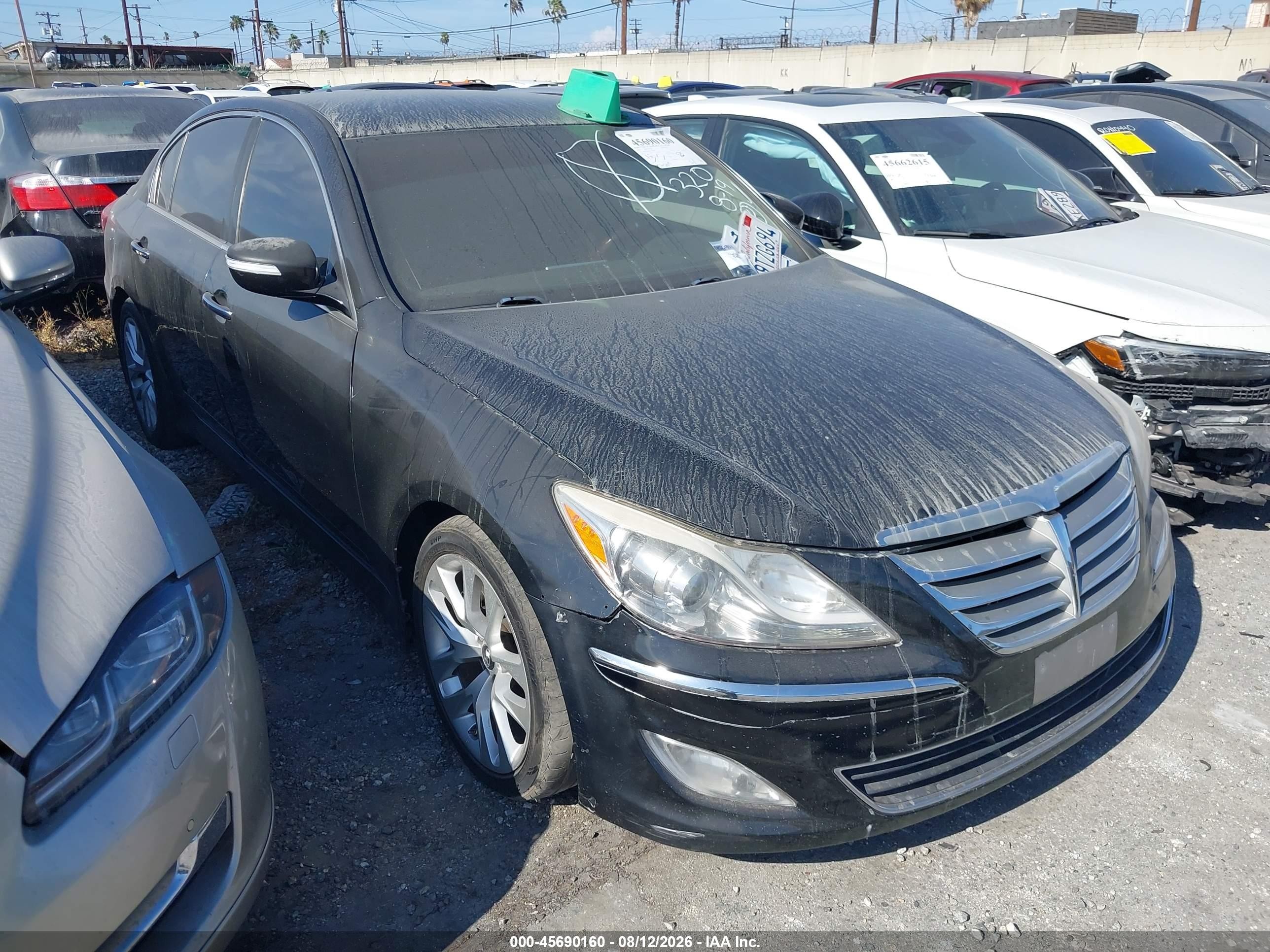 2014 Hyundai Genesis 3.8L, VIN KMHGC4DD7EU263995 — Side