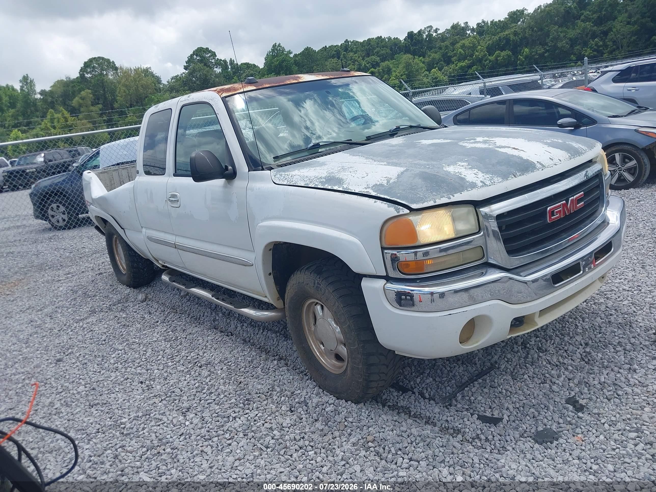 2004 GMC Sierra 1500 SLE, VIN 2GTEK19TX41202454 — Storm