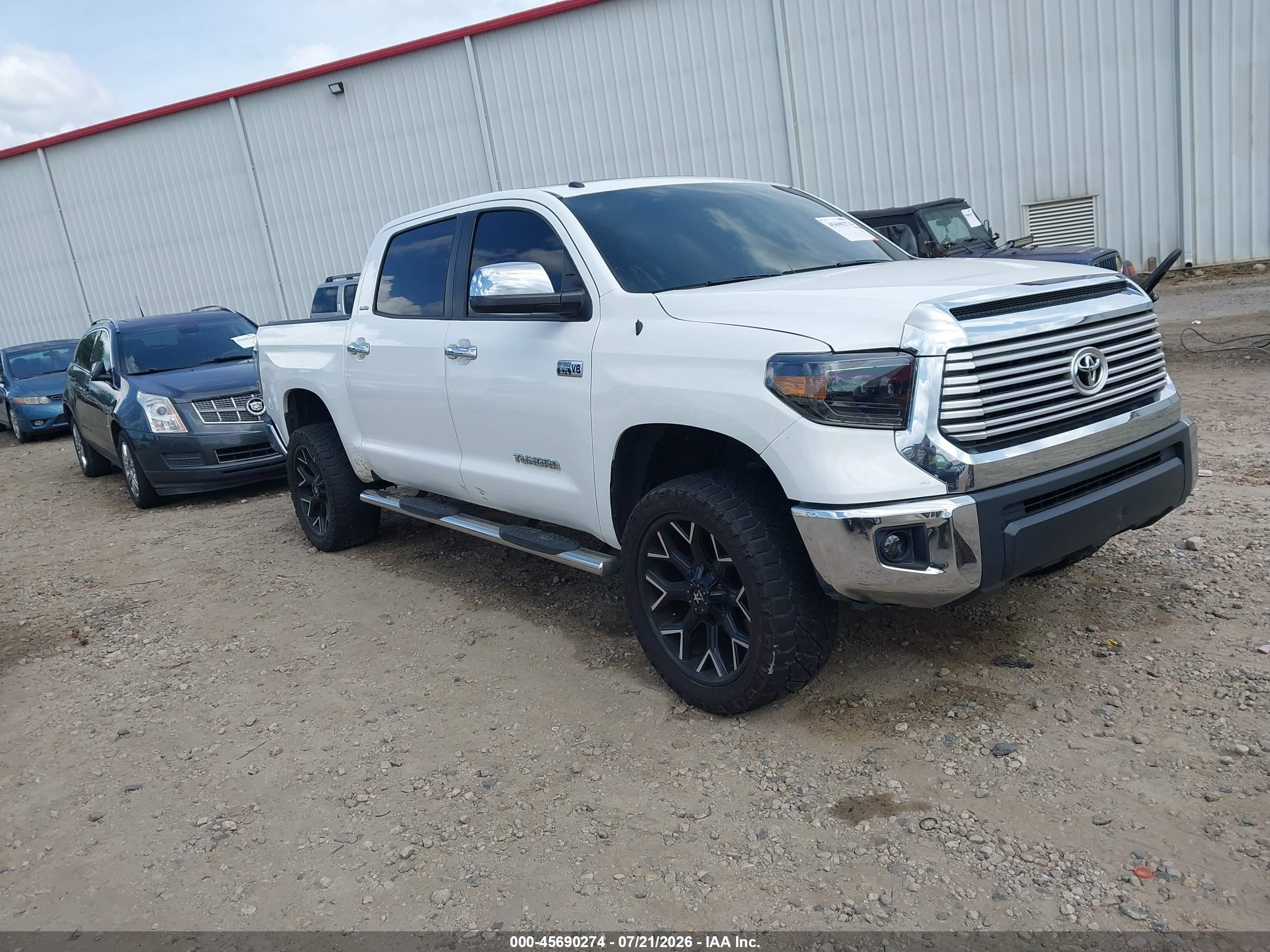 2016 Toyota Tundra Limited, VIN 5TFFW5F16GX202512 — Normal wear
