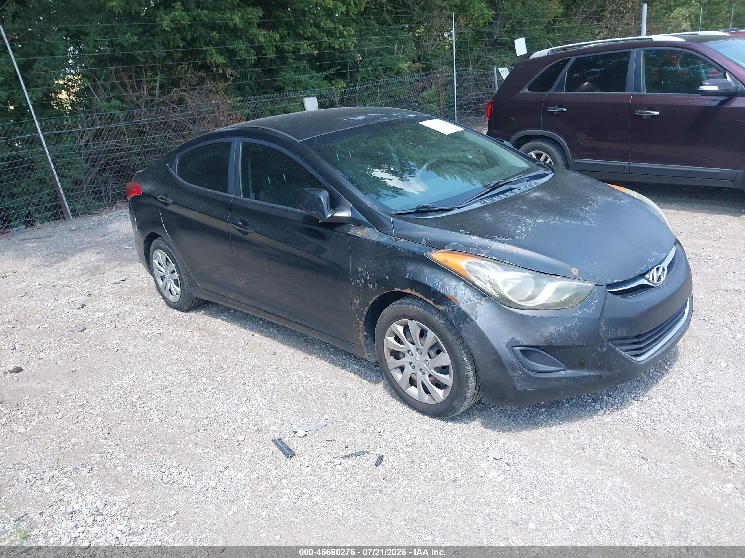 2012 Hyundai Elantra GLS, VIN 5NPDH4AE8CH107915 — Normal wear
