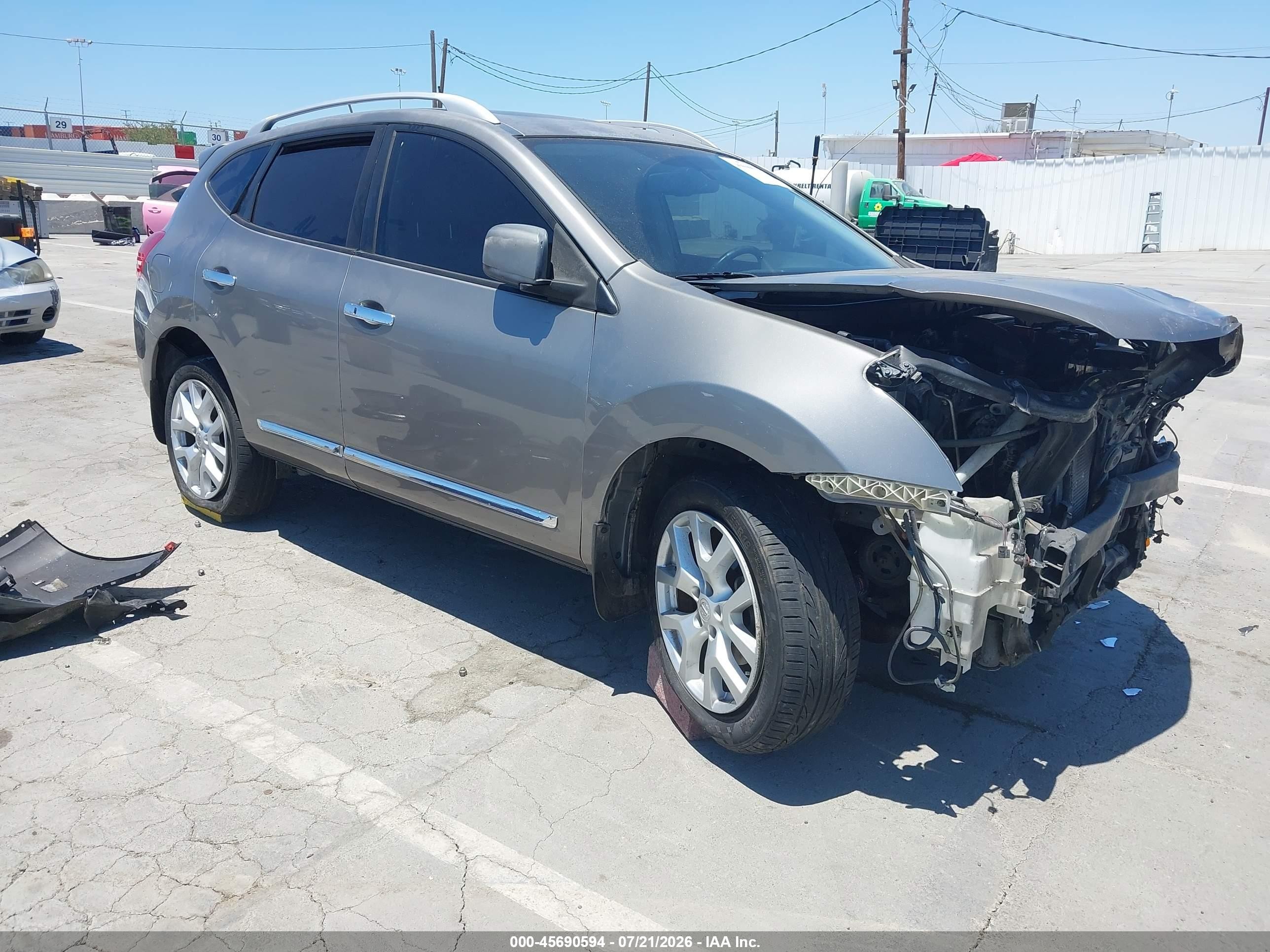 2011 Nissan Rogue SV, VIN JN8AS5MT5BW575215 — Front end