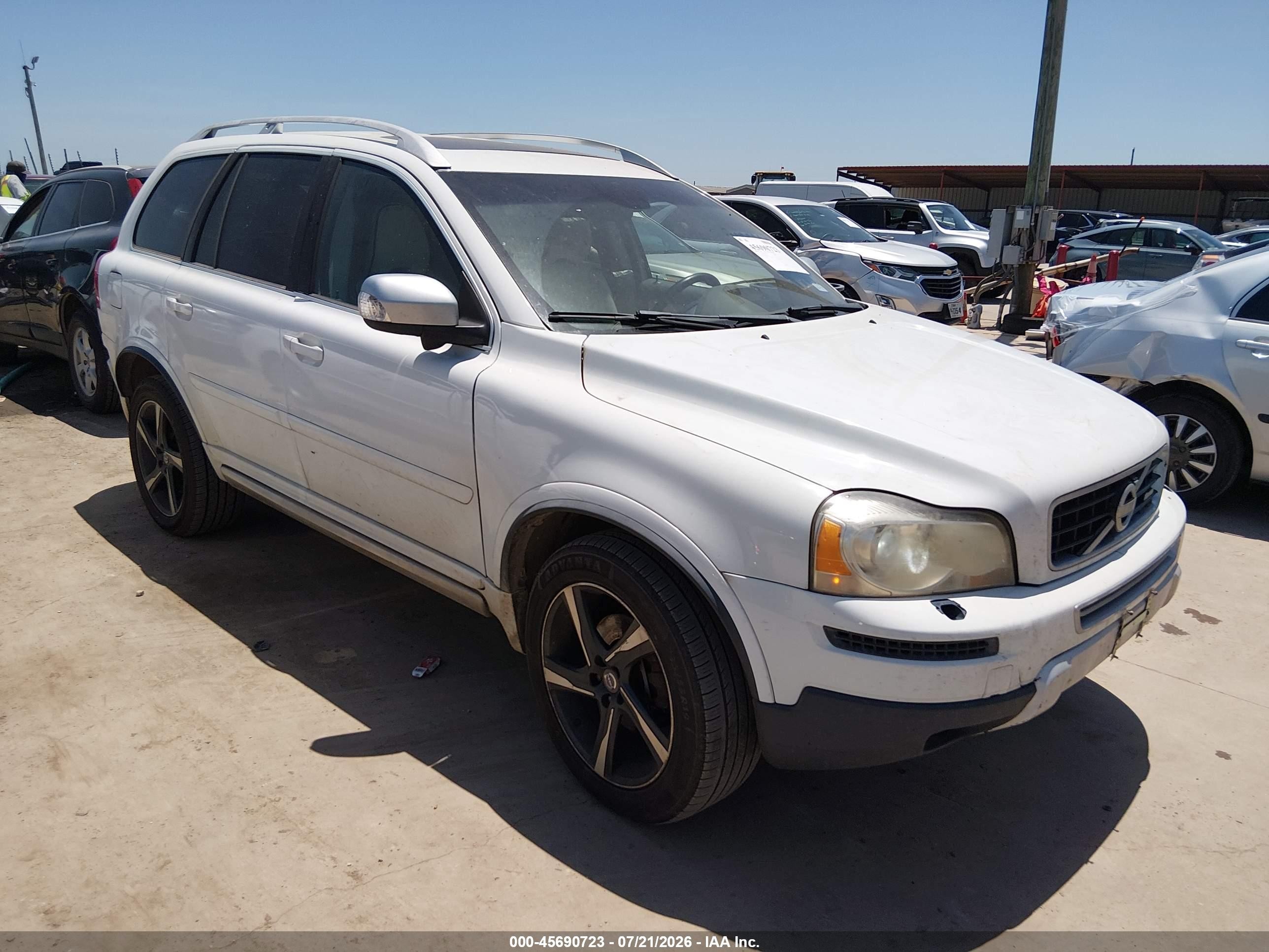 2013 Volvo XC90 R-Design, VIN YV4952CFXD1629413 — Normal wear
