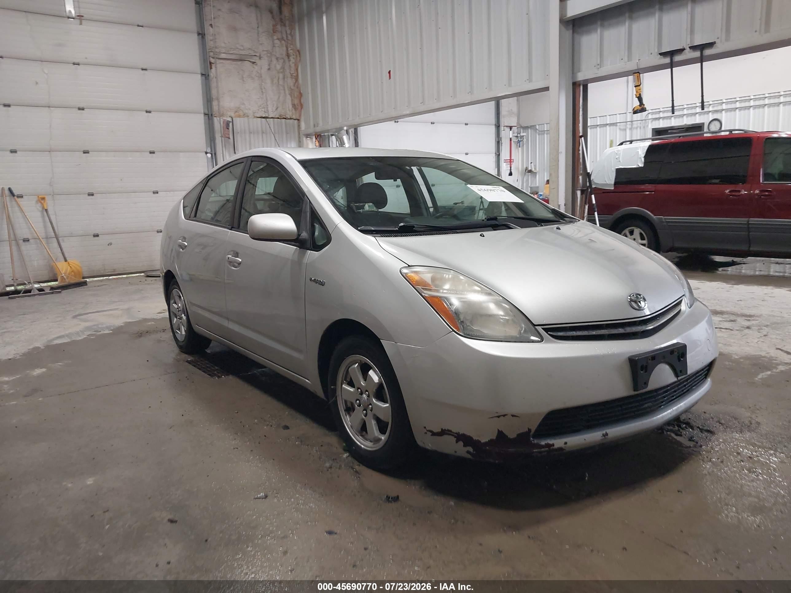 2009 Toyota Prius Touring, VIN JTDKB20U393487739 — Side