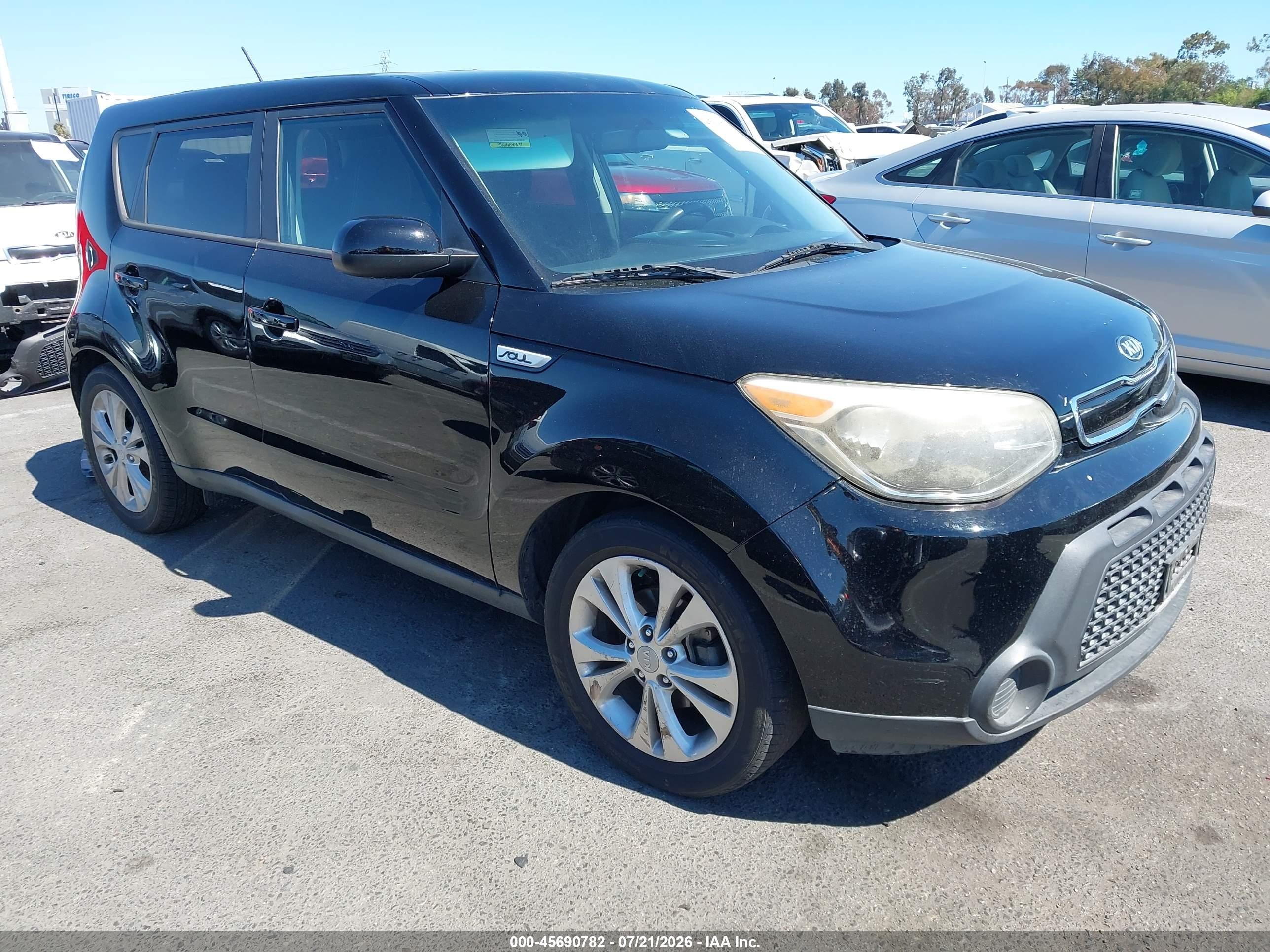 2015 Kia Soul +, VIN KNDJP3A58F7111875 — Normal wear