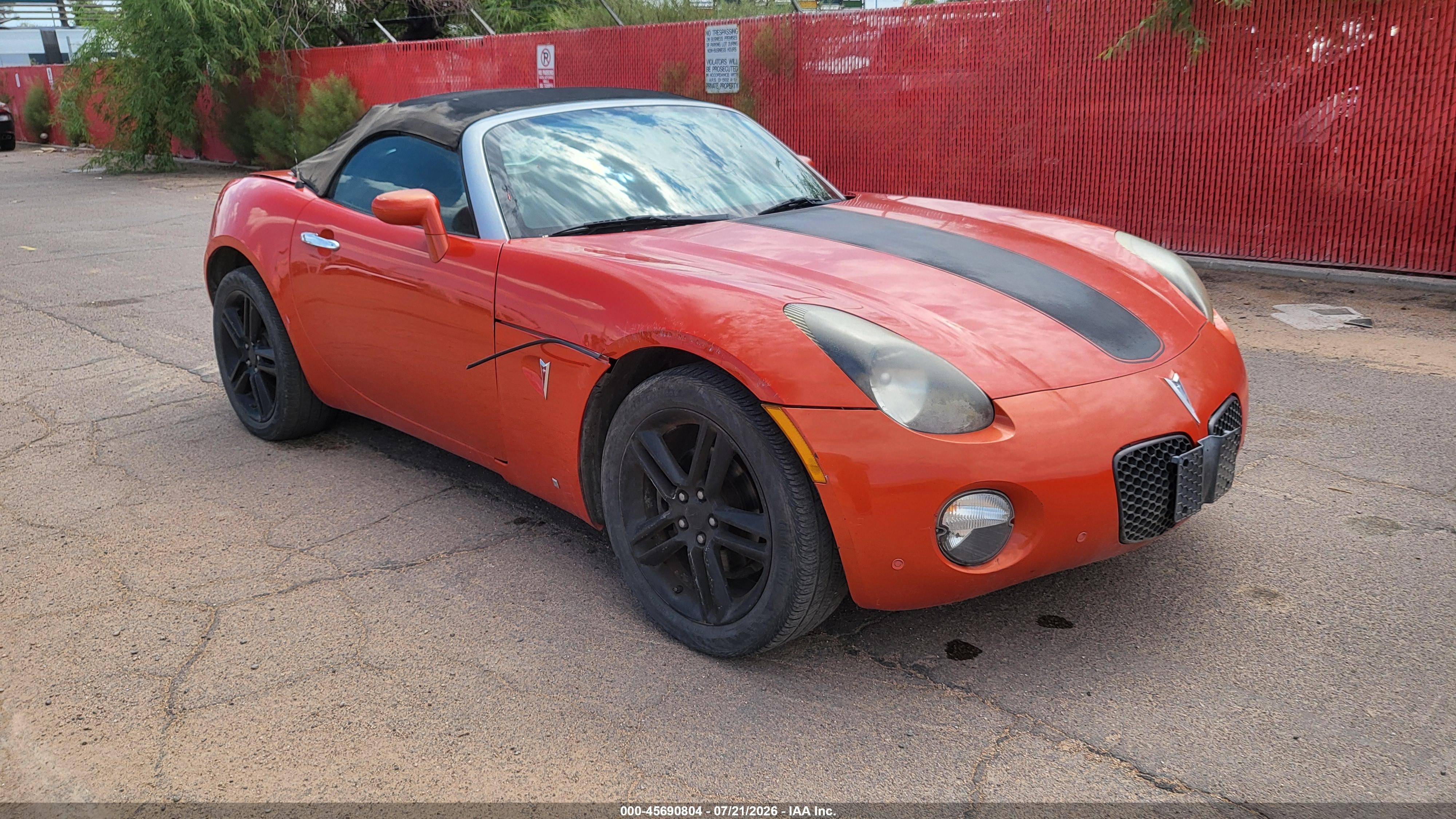 2009 Pontiac Solstice, VIN 1G2MK35B29Y104368 — Normal wear