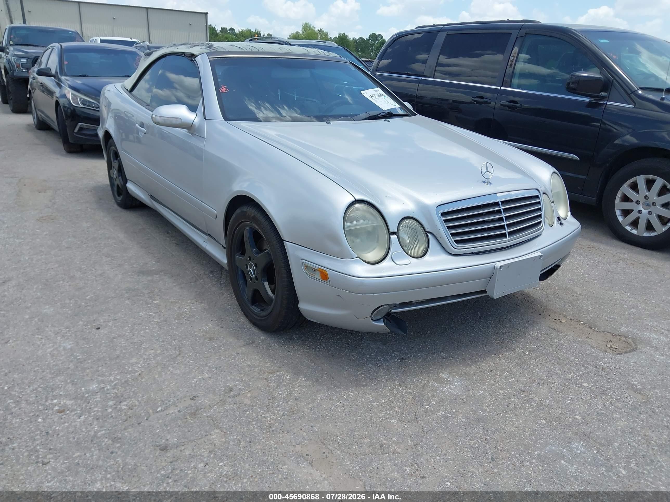 2003 Mercedes-Benz CLK 430, VIN WDBLK70G73T139721 — Normal wear