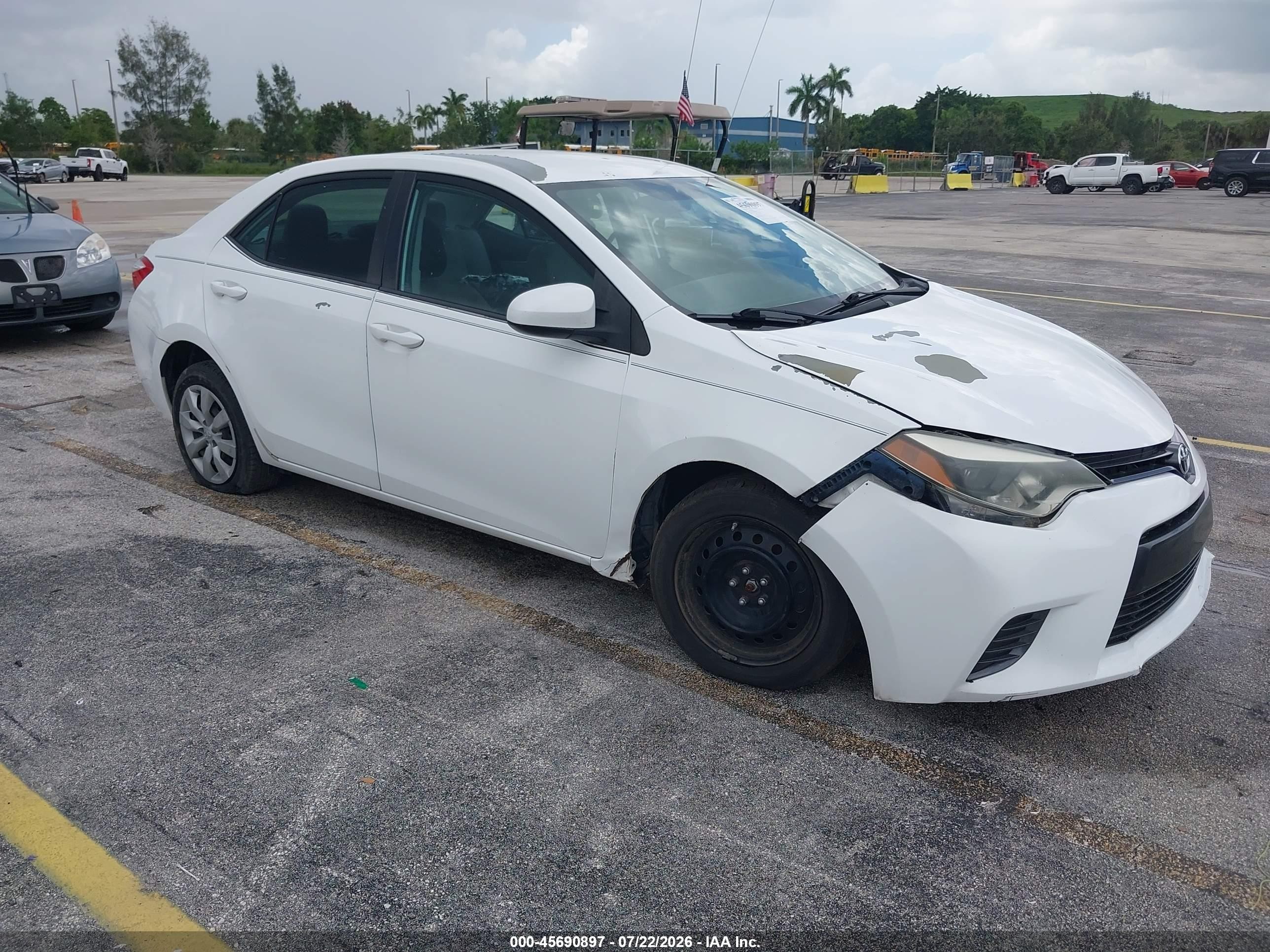 2016 Toyota Corolla S Plus, VIN 5YFBURHE6GP446591 — Normal wear