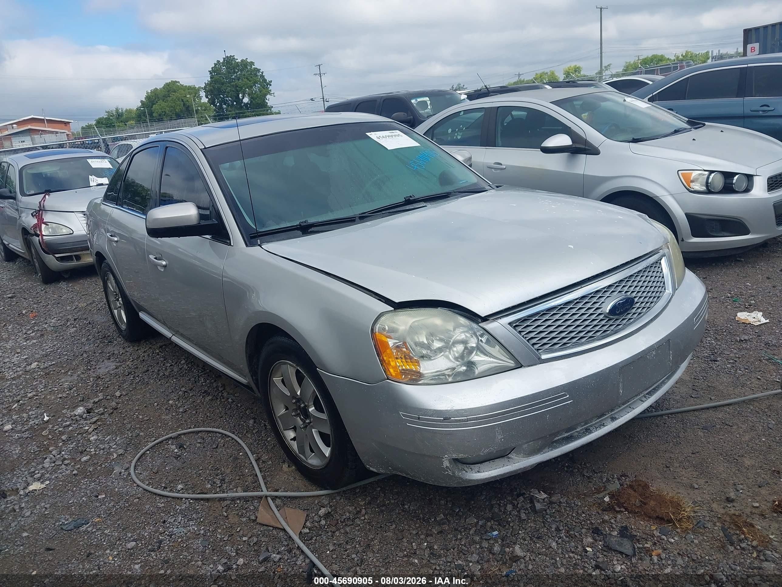 2006 Ford Five Hundred SEL, VIN 1FAHP24136G180142 — Normal wear