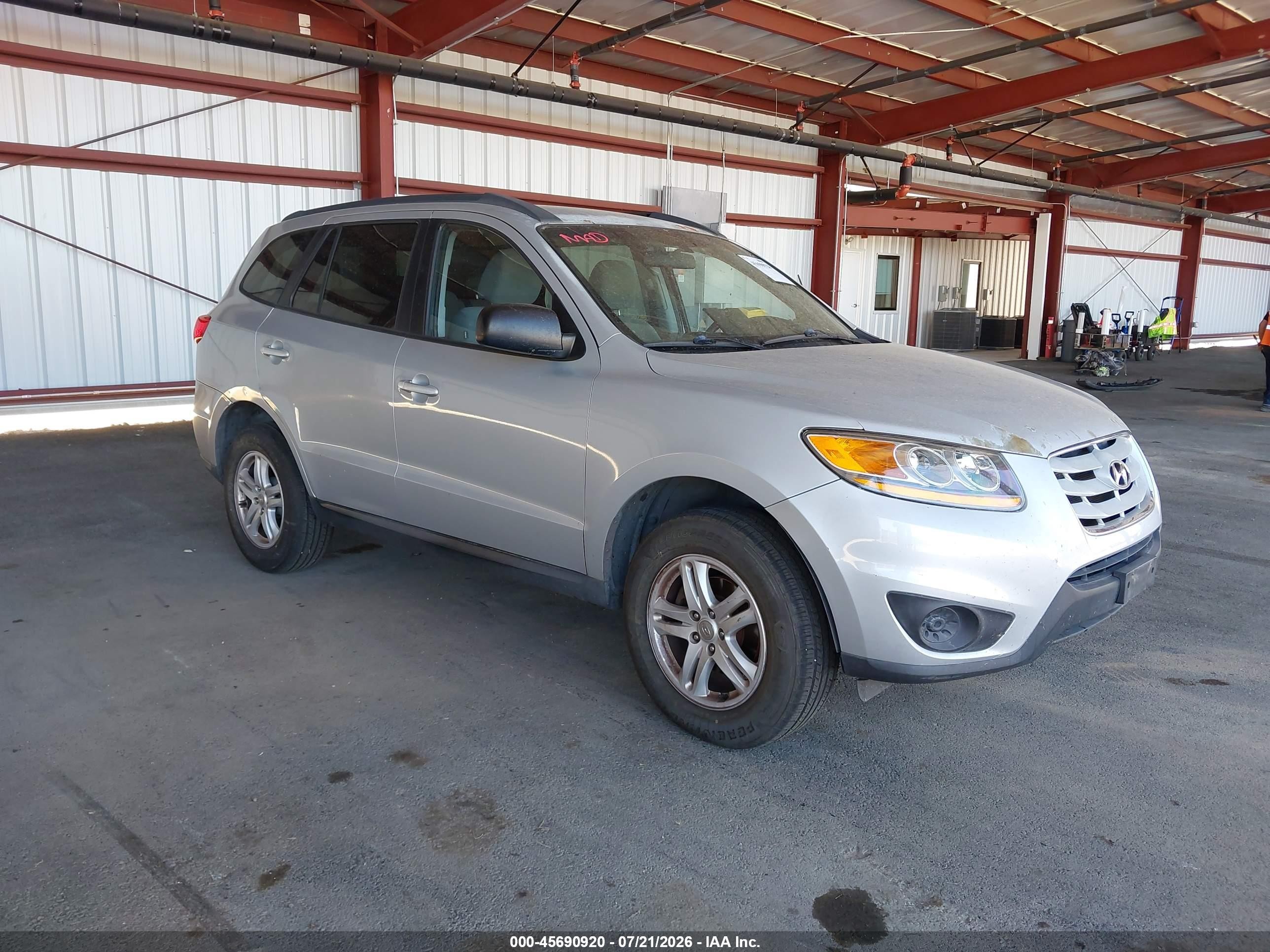 2010 Hyundai Santa Fe GLS, VIN 5NMSG3AB5AH335018 — Normal wear