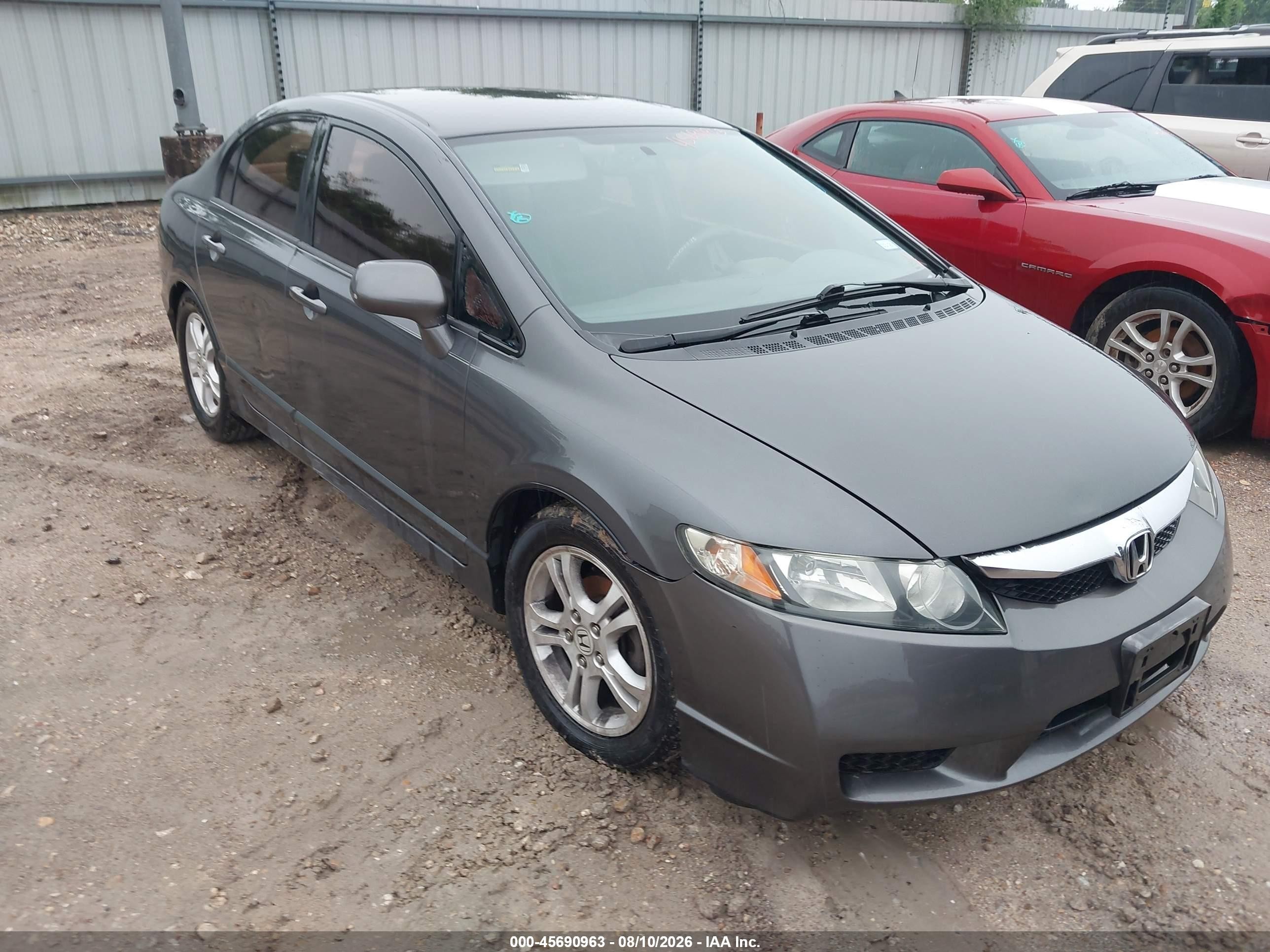 2010 Honda Civic LX, VIN 2HGFA1F53AH575434 — Normal wear