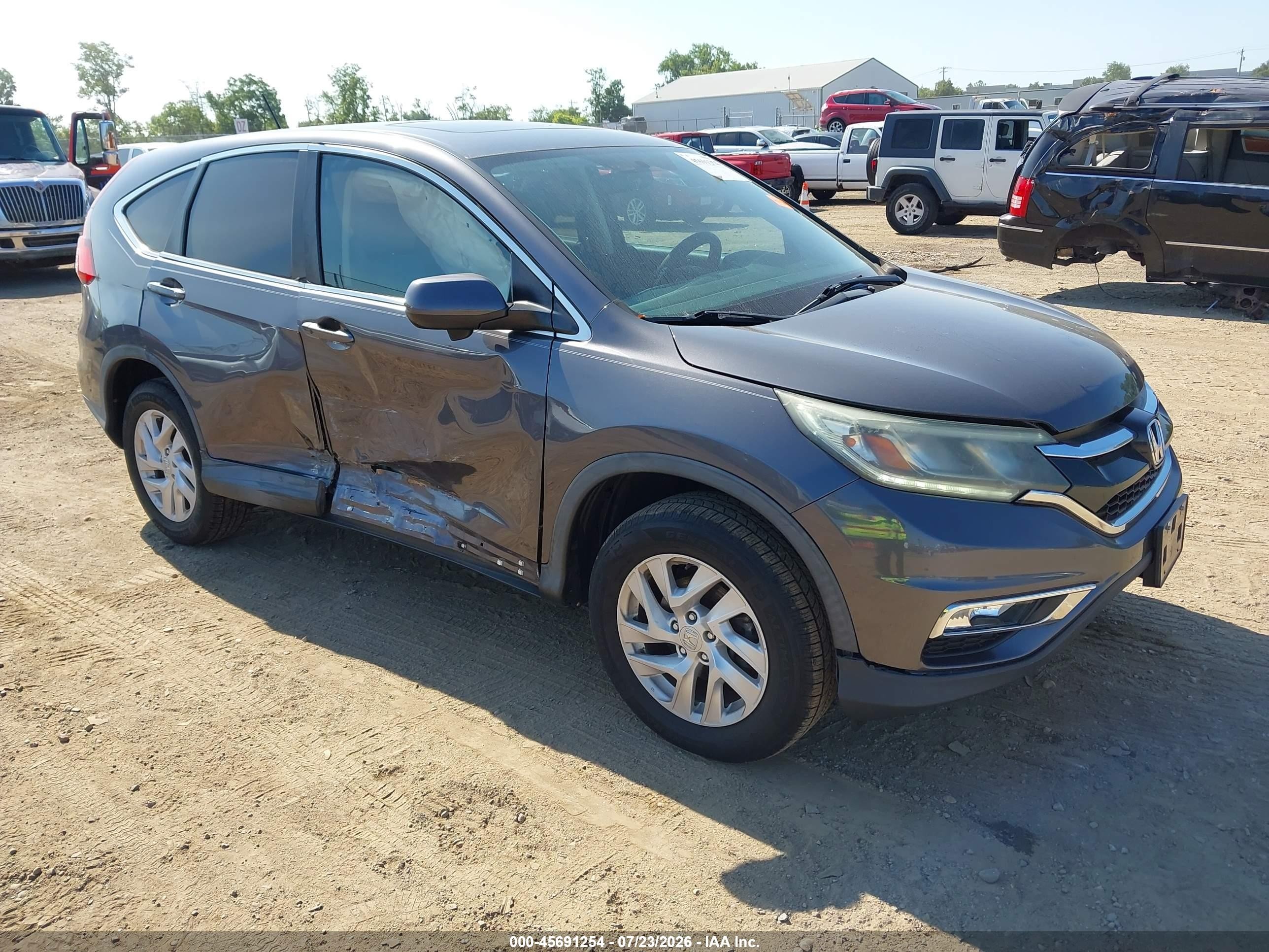 2015 Honda CR-V EX, VIN 2HKRM4H5XFH688023 — Side