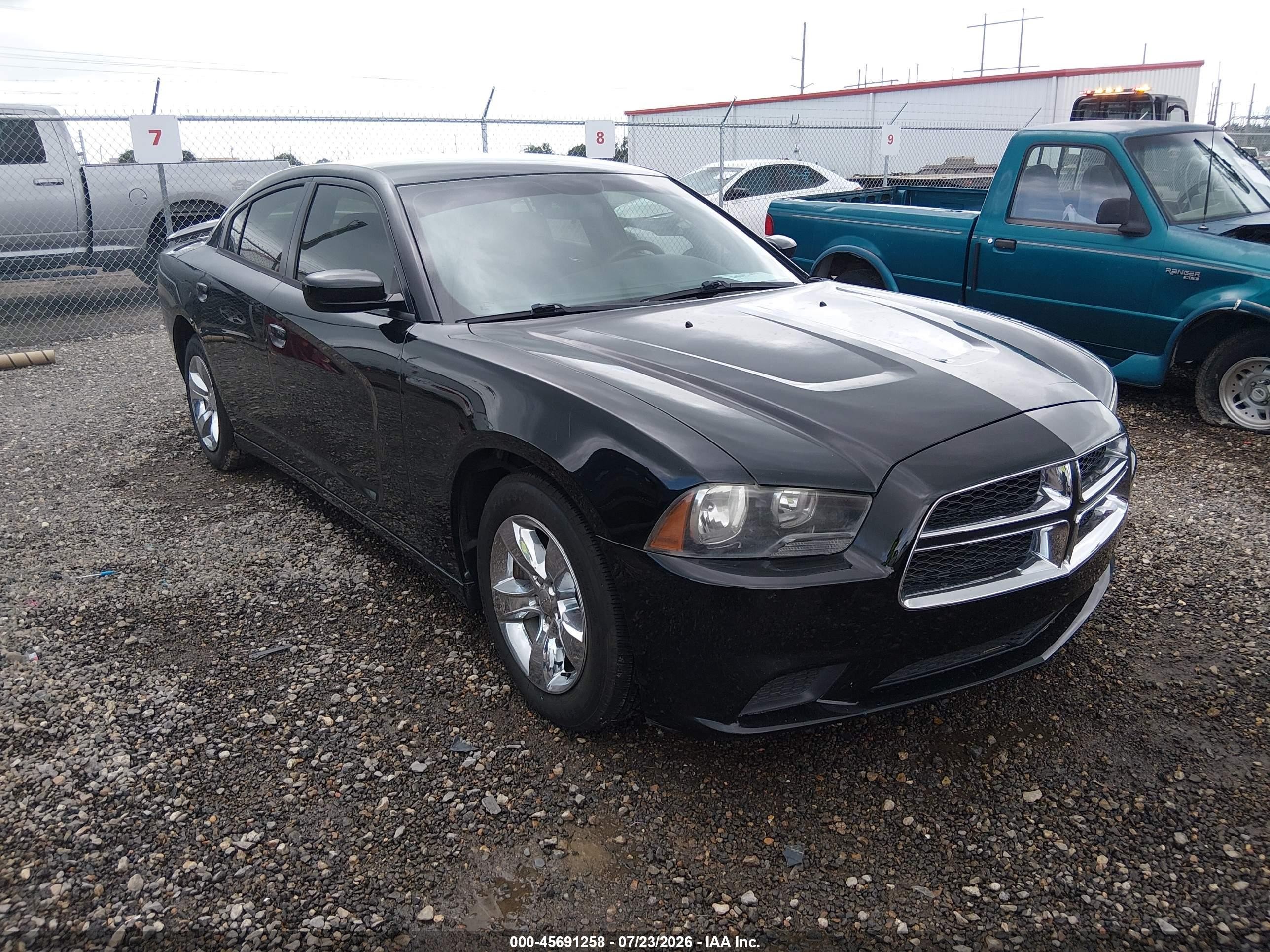 2013 Dodge Charger SE, VIN 2C3CDXBGXDH706645 — Mechanical