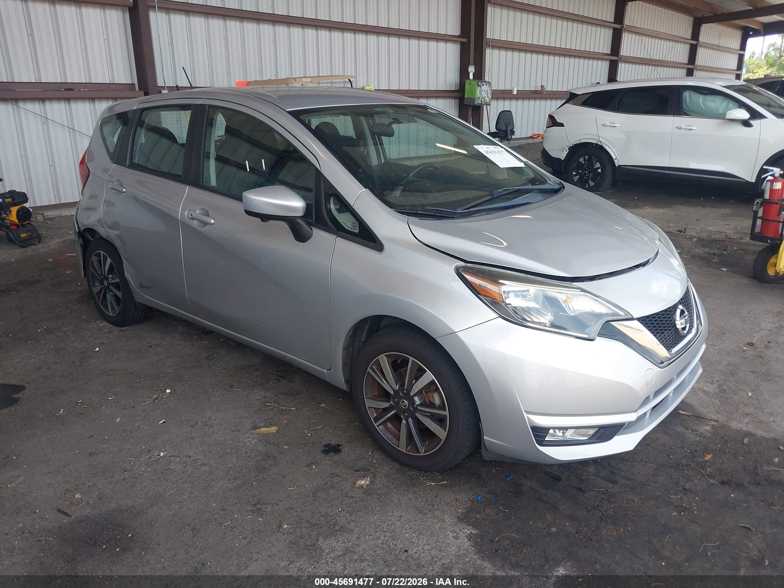 2017 Nissan Note SV, VIN 3N1CE2CP2HL378034 — Зад