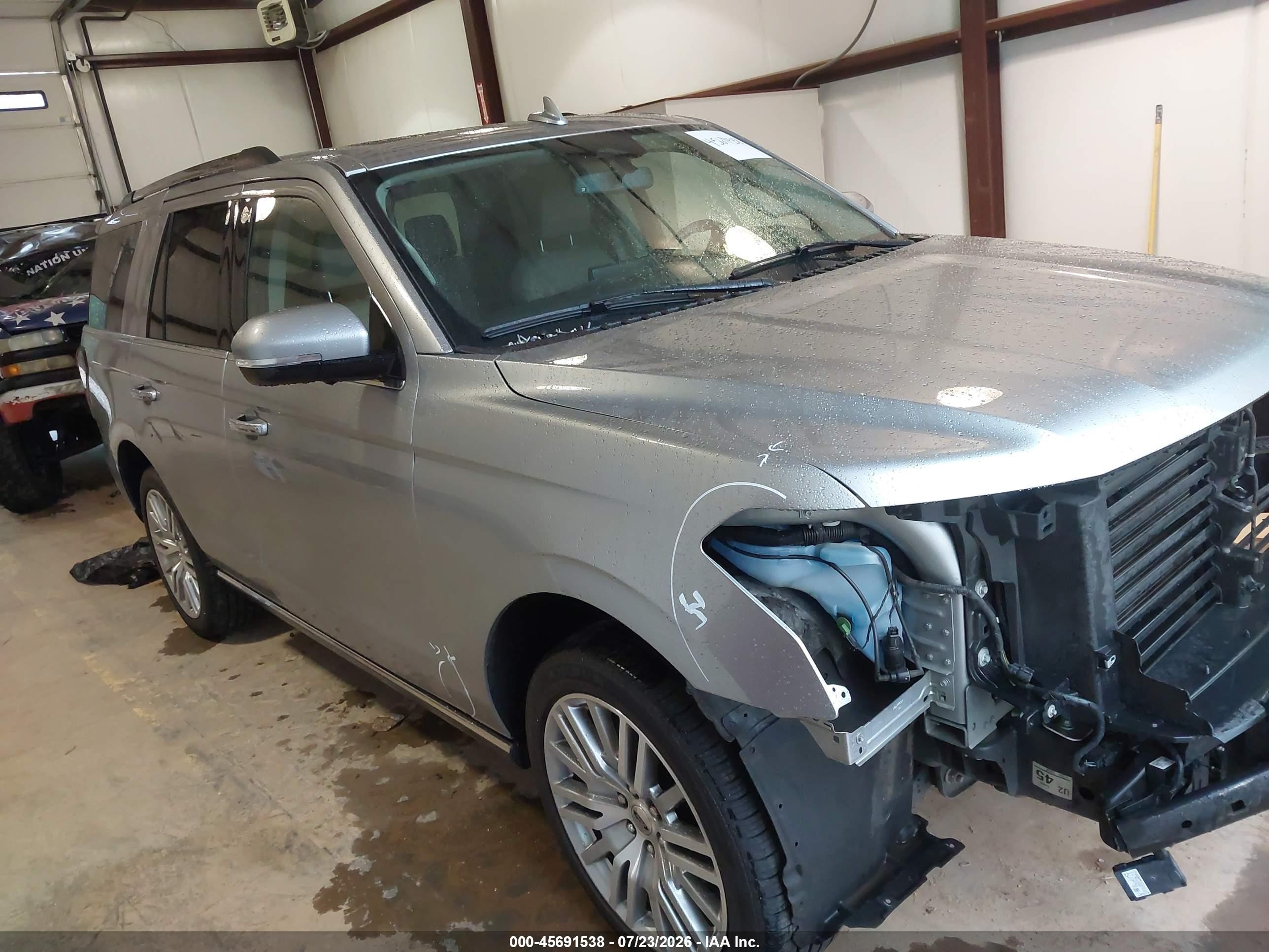 2024 Ford Expedition Limited, VIN 1FMJU2A8XREA77835 — Front end