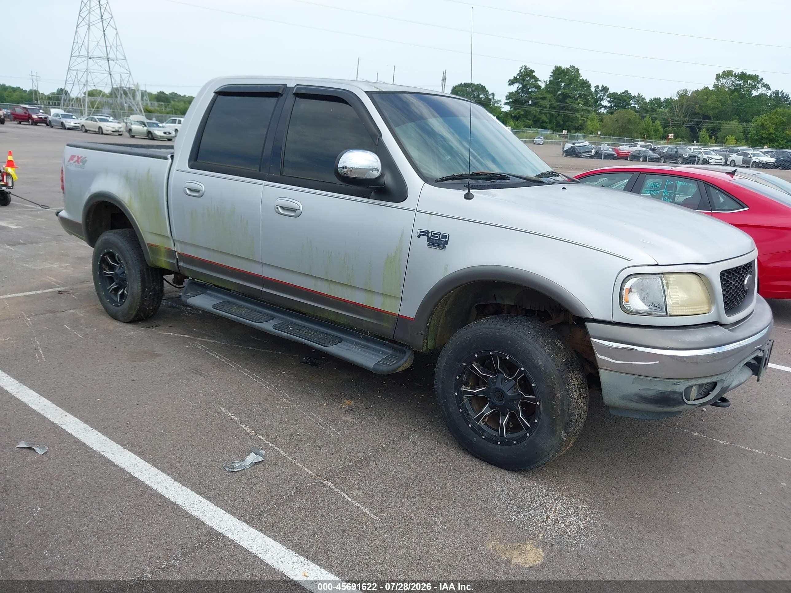 2002 Ford F-150 XLT, VIN 1FTRW08L62KD17924 — Normal wear