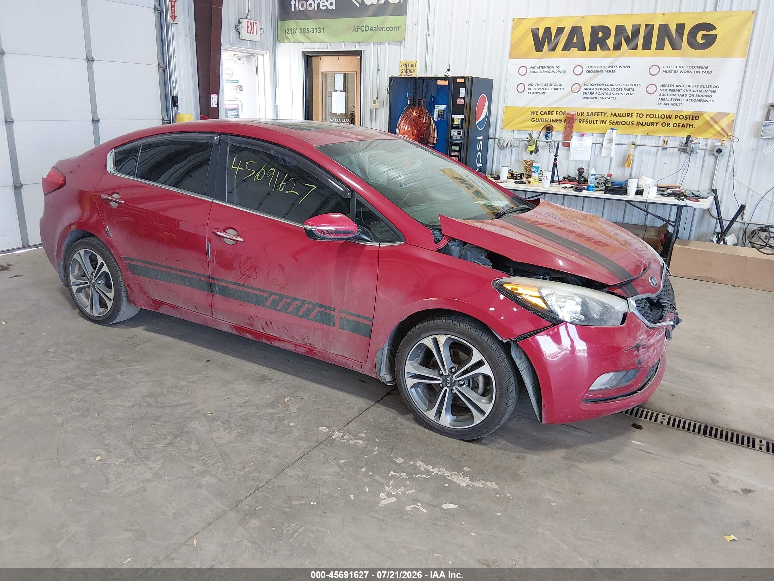 2014 Kia Forte EX, VIN KNAFZ4A89E5086685 — Перед