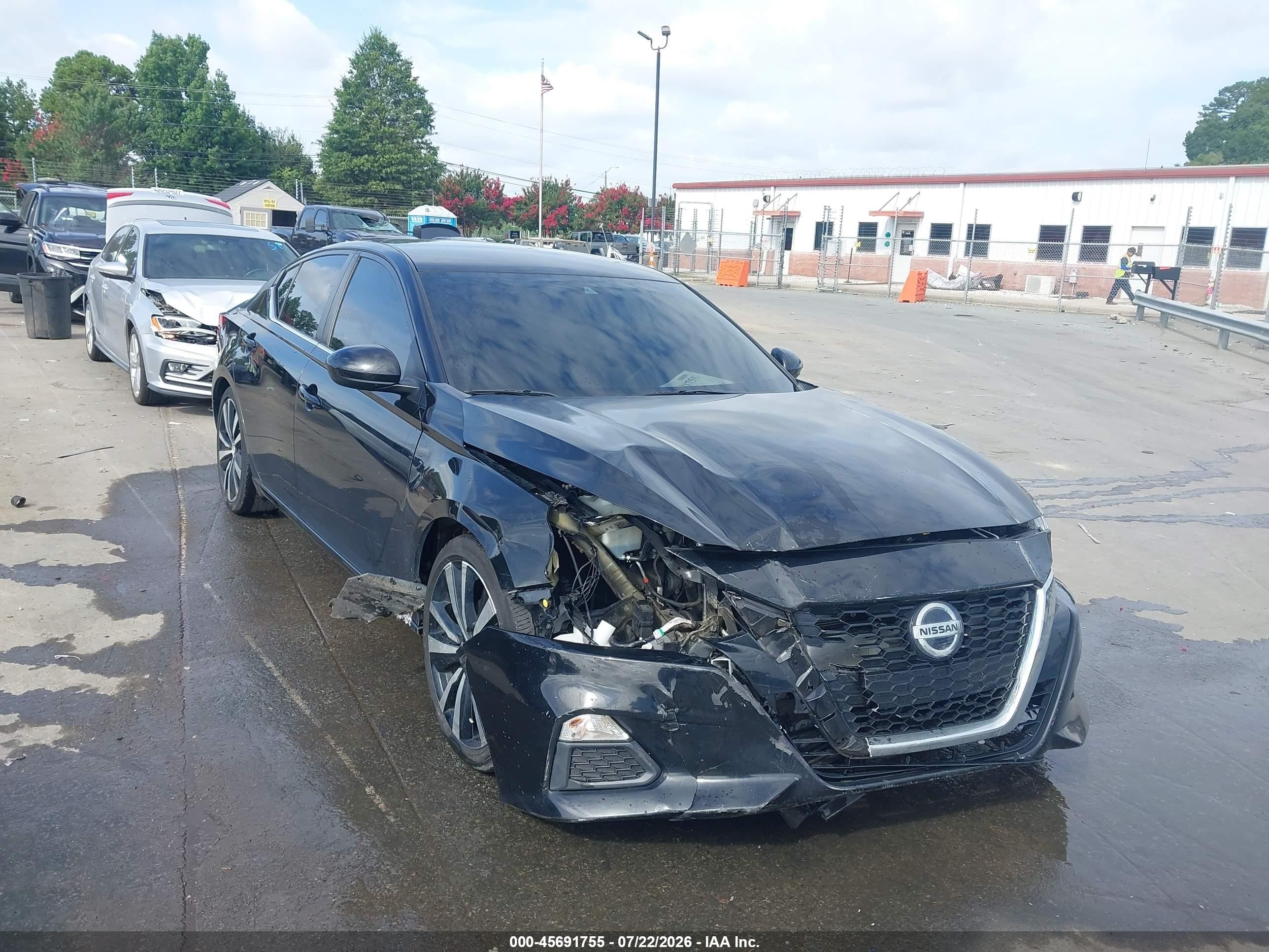 2022 Nissan Altima SR, VIN 1N4BL4CVXNN300952 — Front end