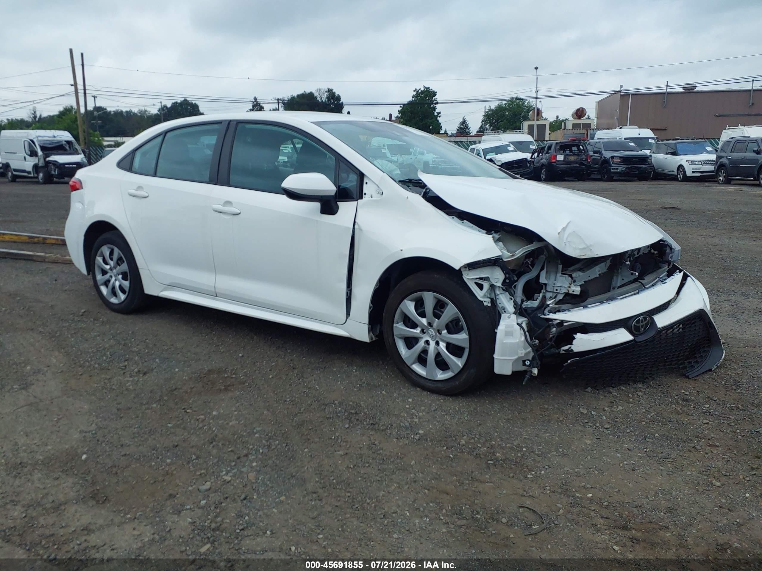 2021 Toyota Corolla LE, VIN 5YFEPMAE1MP206359 — Front end