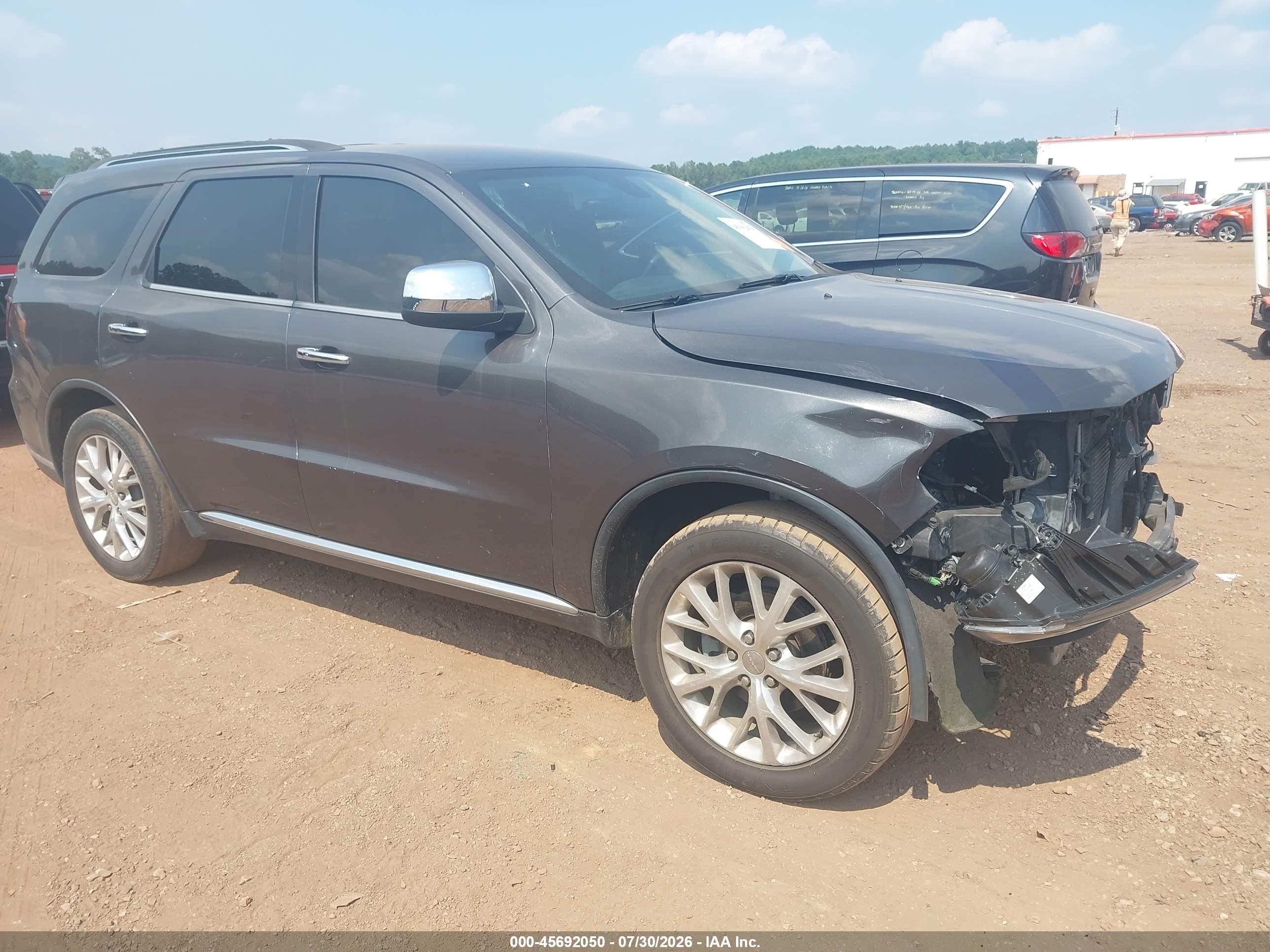 2017 Dodge Durango SXT, VIN 1C4RDHAG8HC677149 — Front end