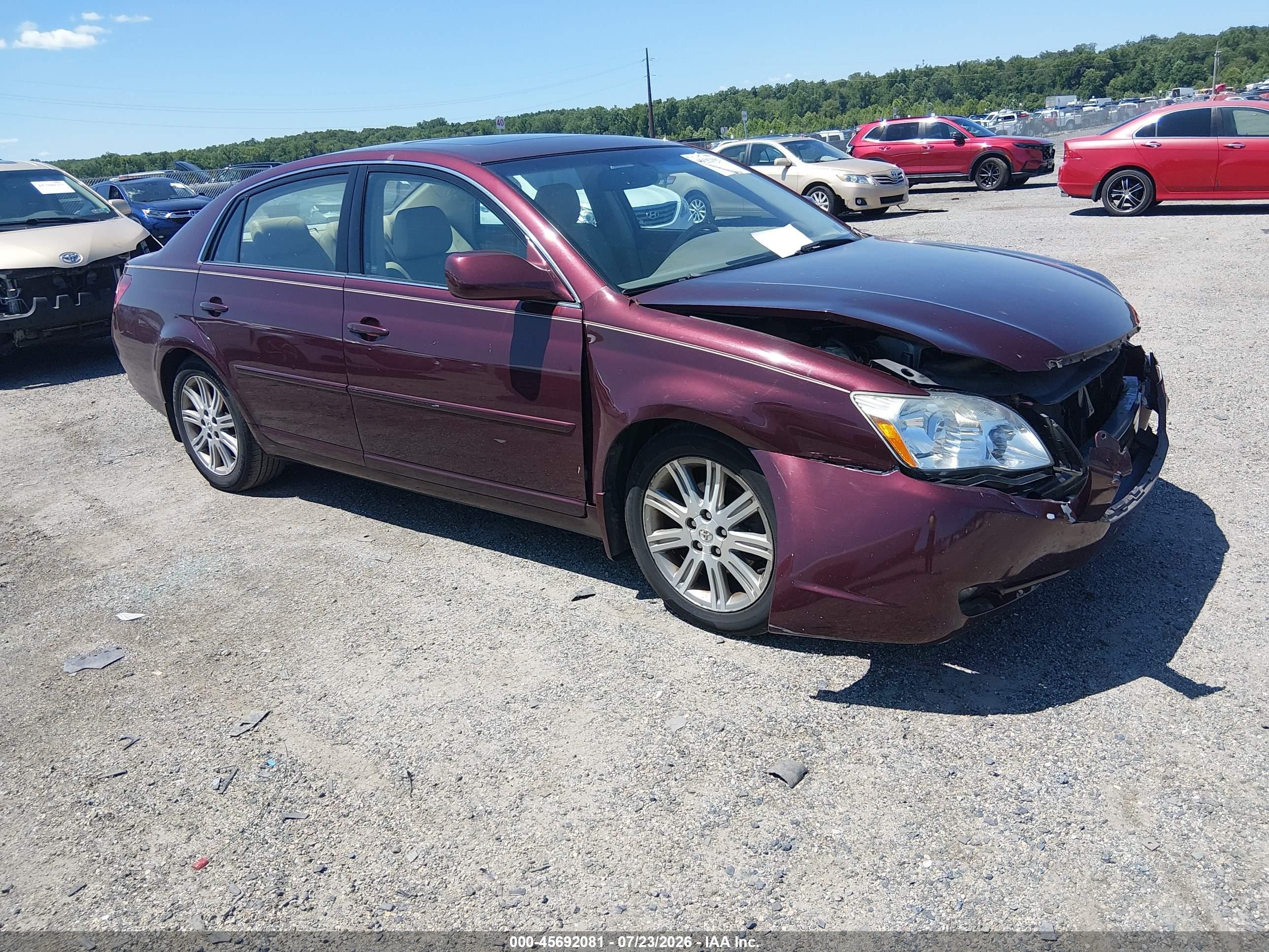 2007 Toyota Avalon XL, VIN 4T1BK36BX7U183967 — Front end