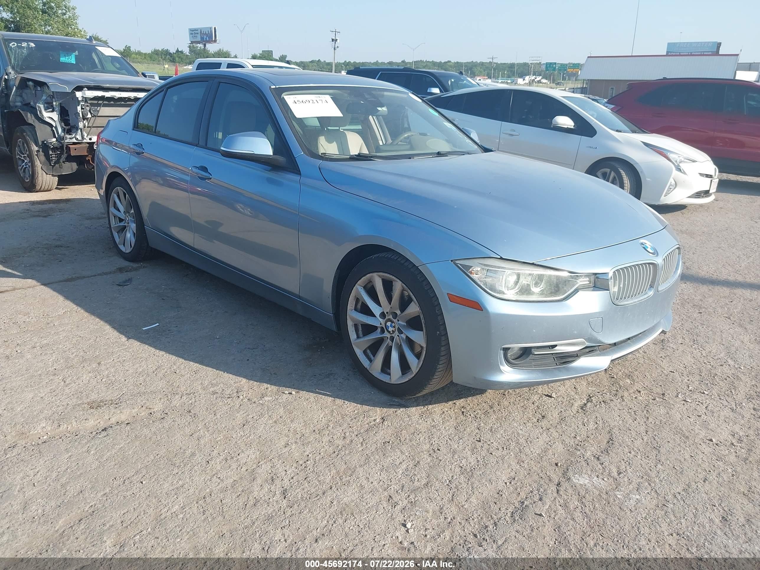 2012 BMW 3 Series 328i, VIN WBA3A5C59CF348067 — Rear end