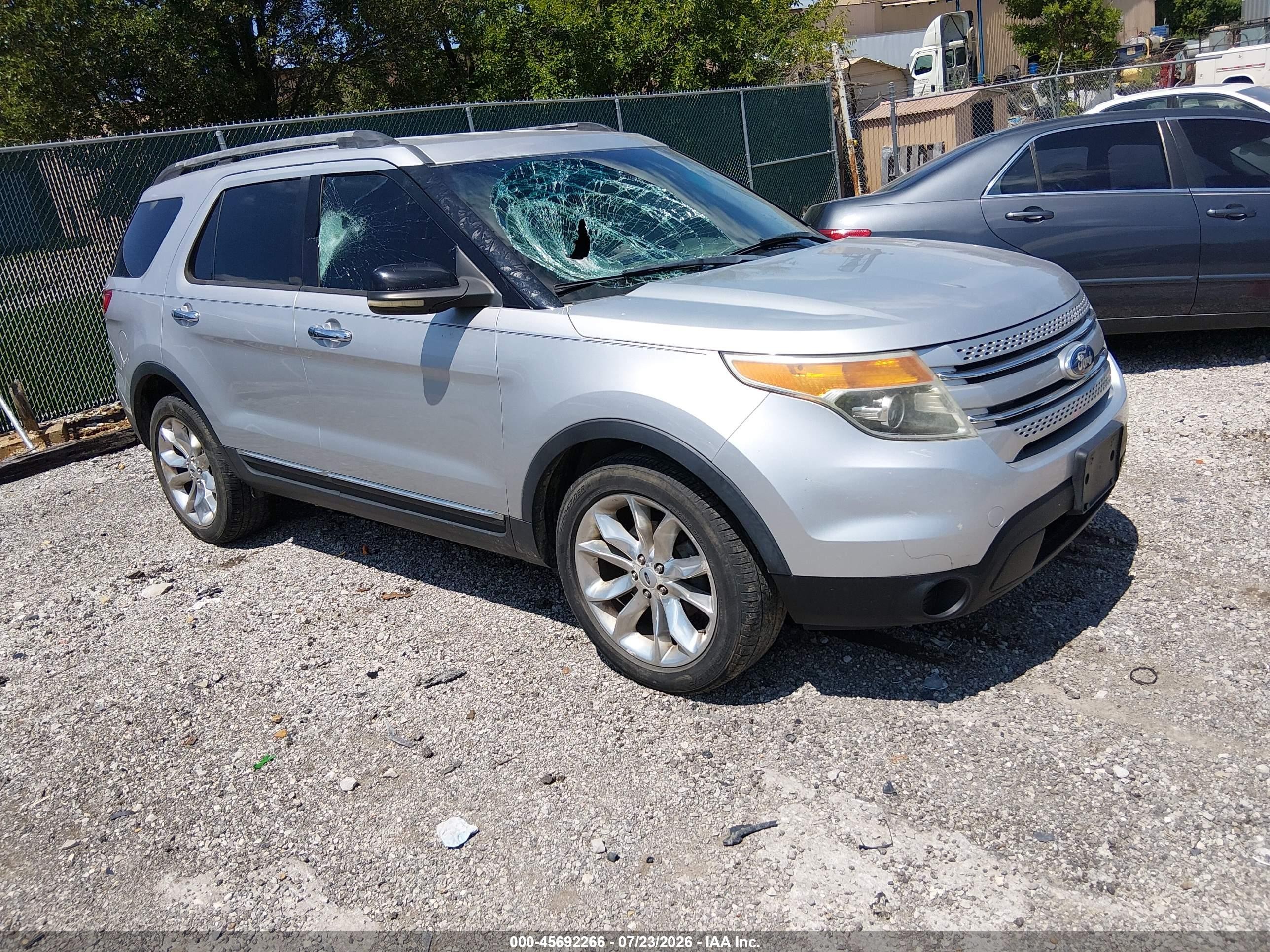 2012 Ford Explorer XLT, VIN 1FMHK7D83CGA31143 — All over