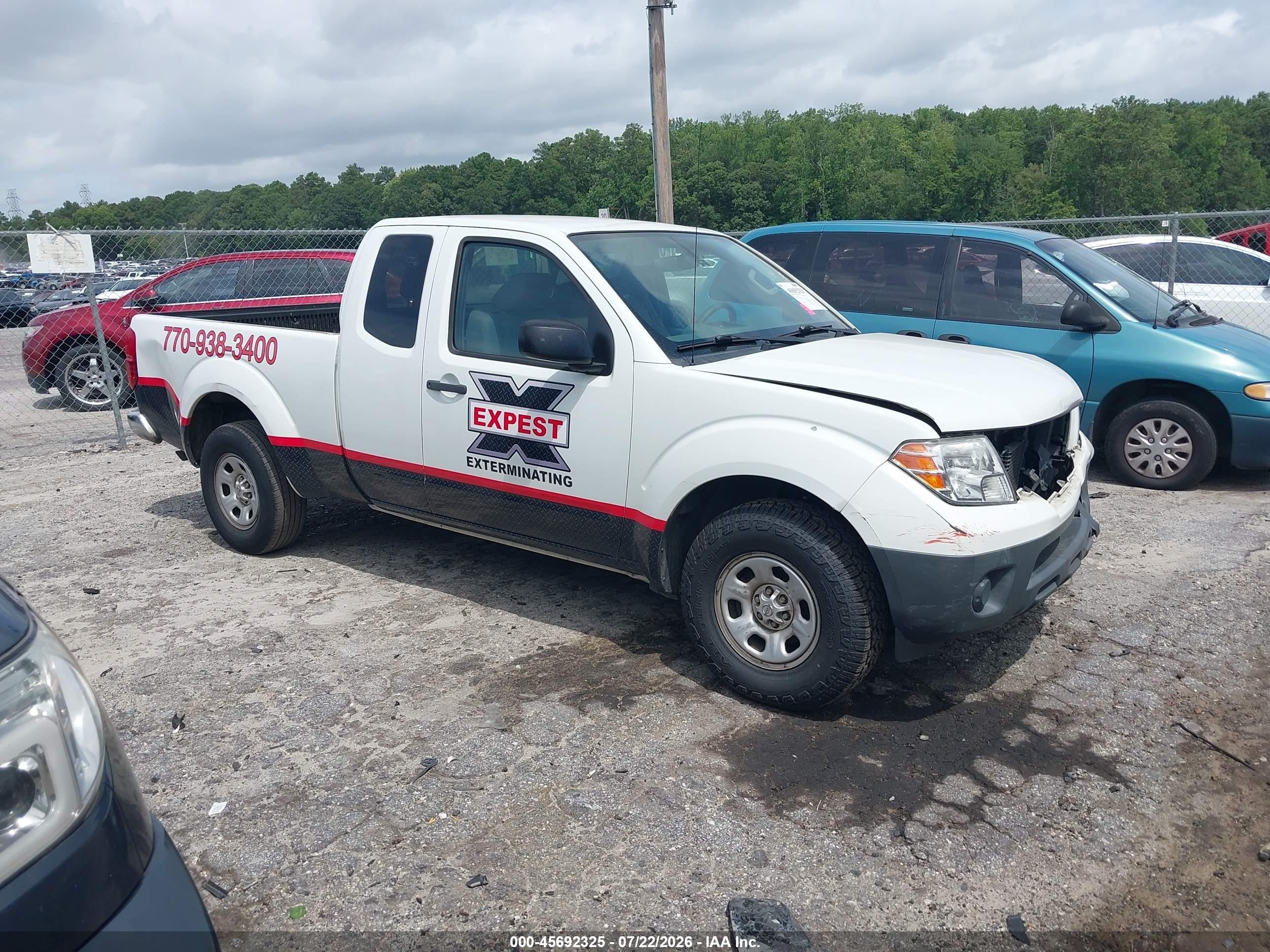 2016 Nissan Frontier S, VIN 1N6BD0CT2GN752411 — Front end